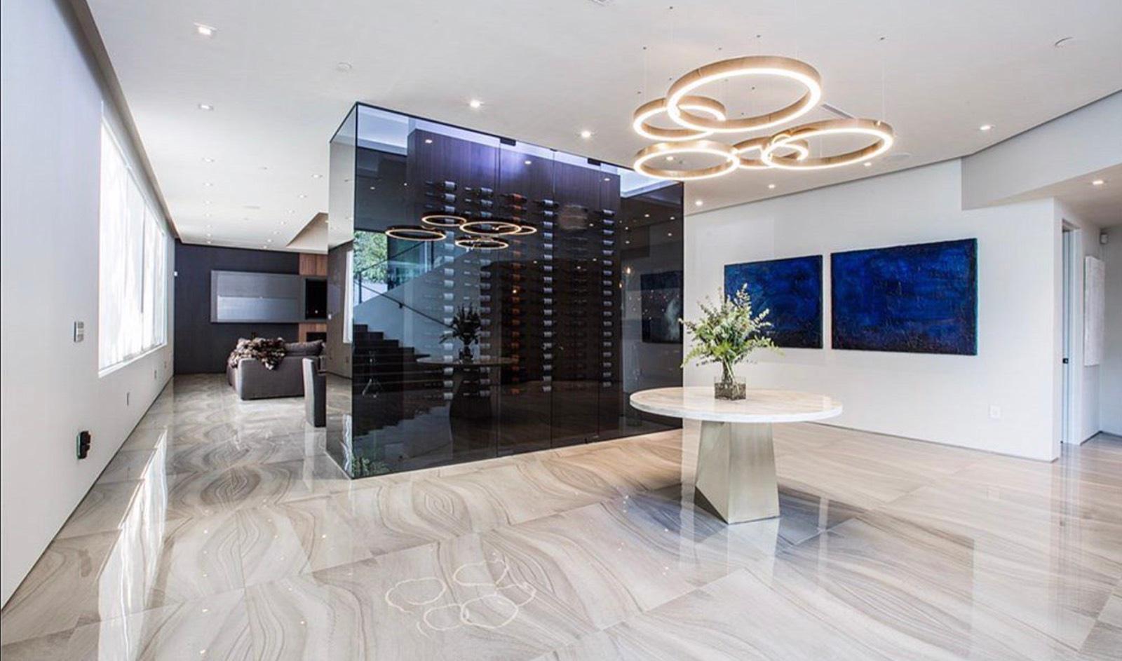 B House — photo 2