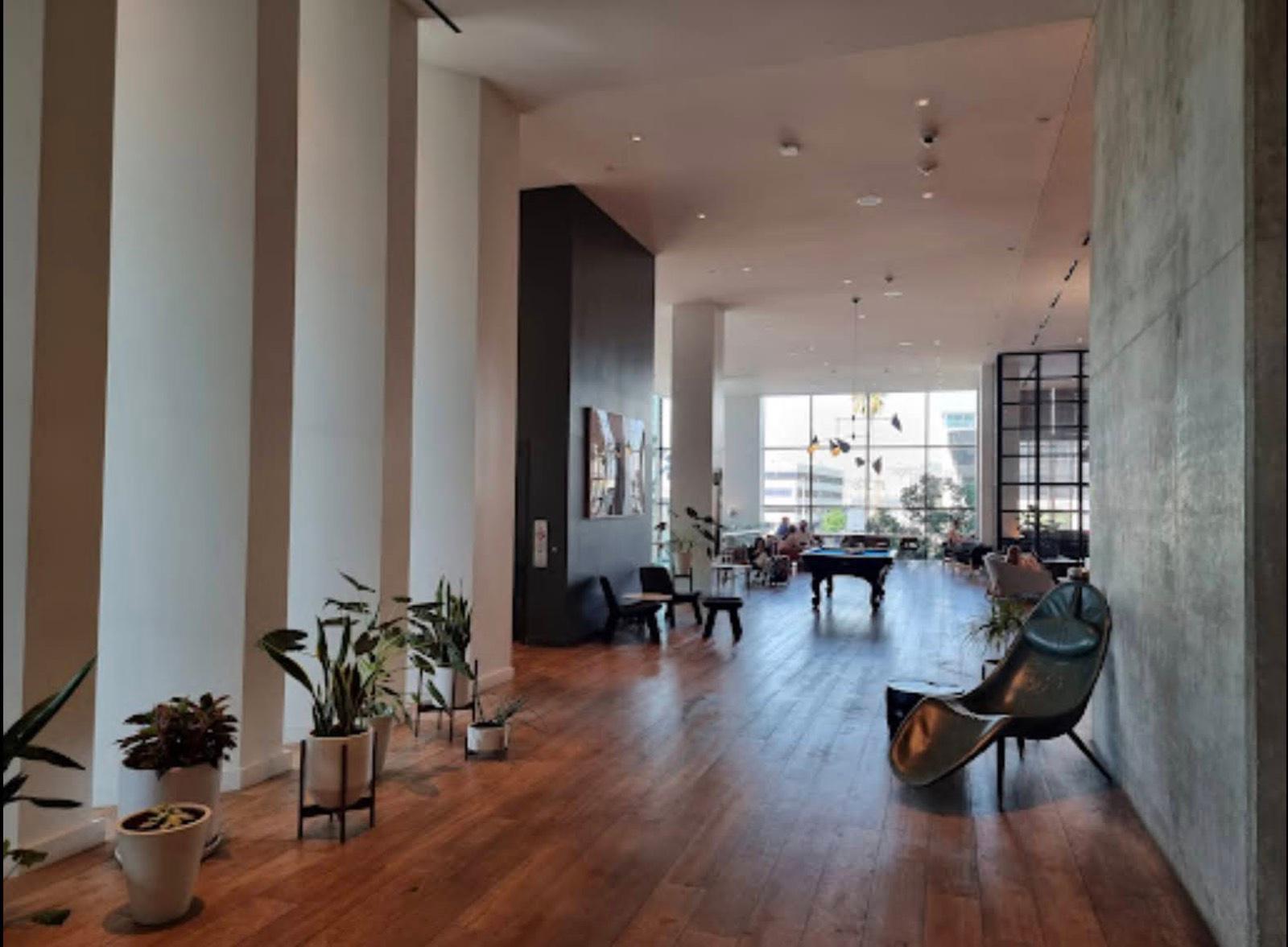 B's Modern Classic Hotel — photo 12