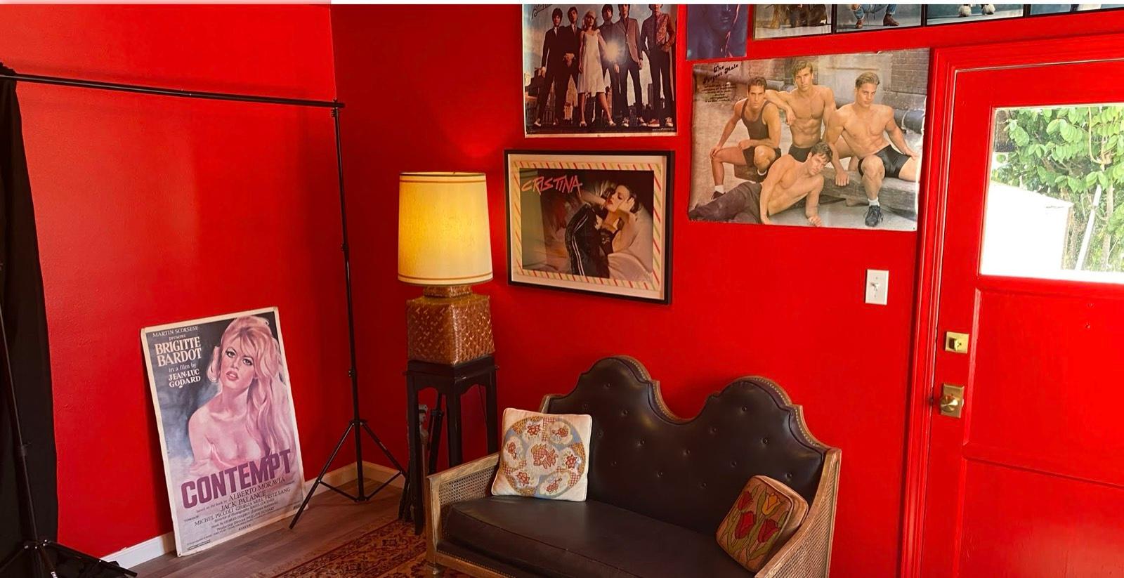 B's Orange garden home — photo 9