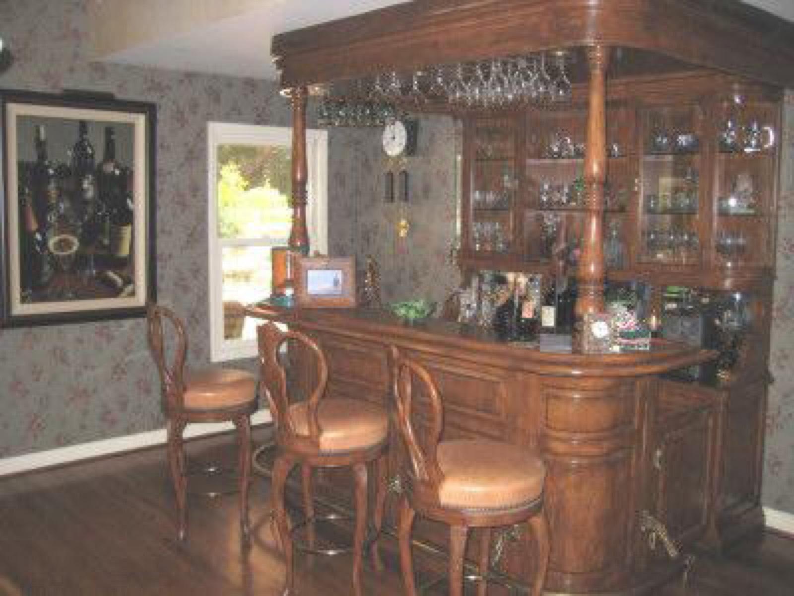 B's Quaint Cowboy Saloon — photo 3