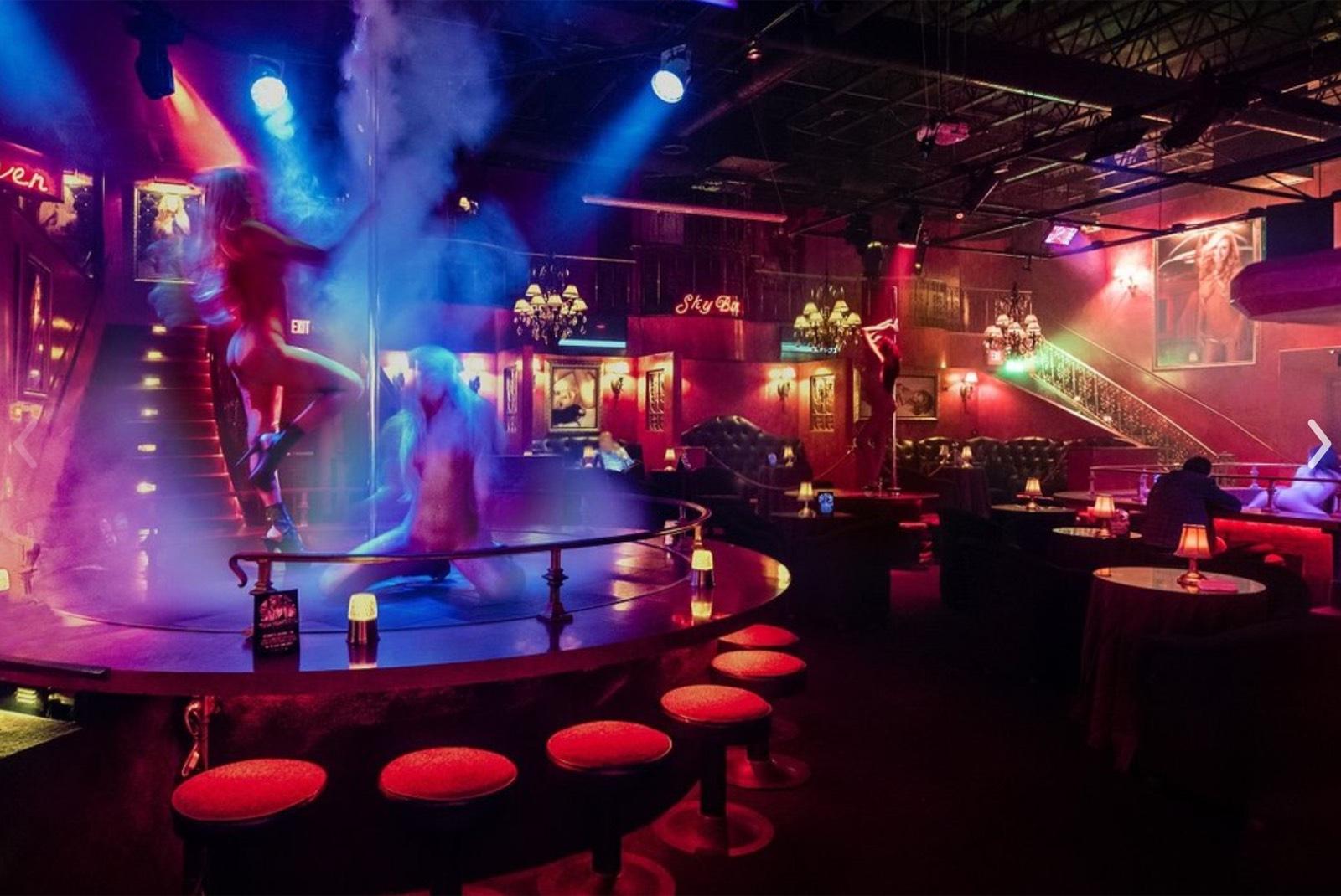 B Strip Club — photo 2