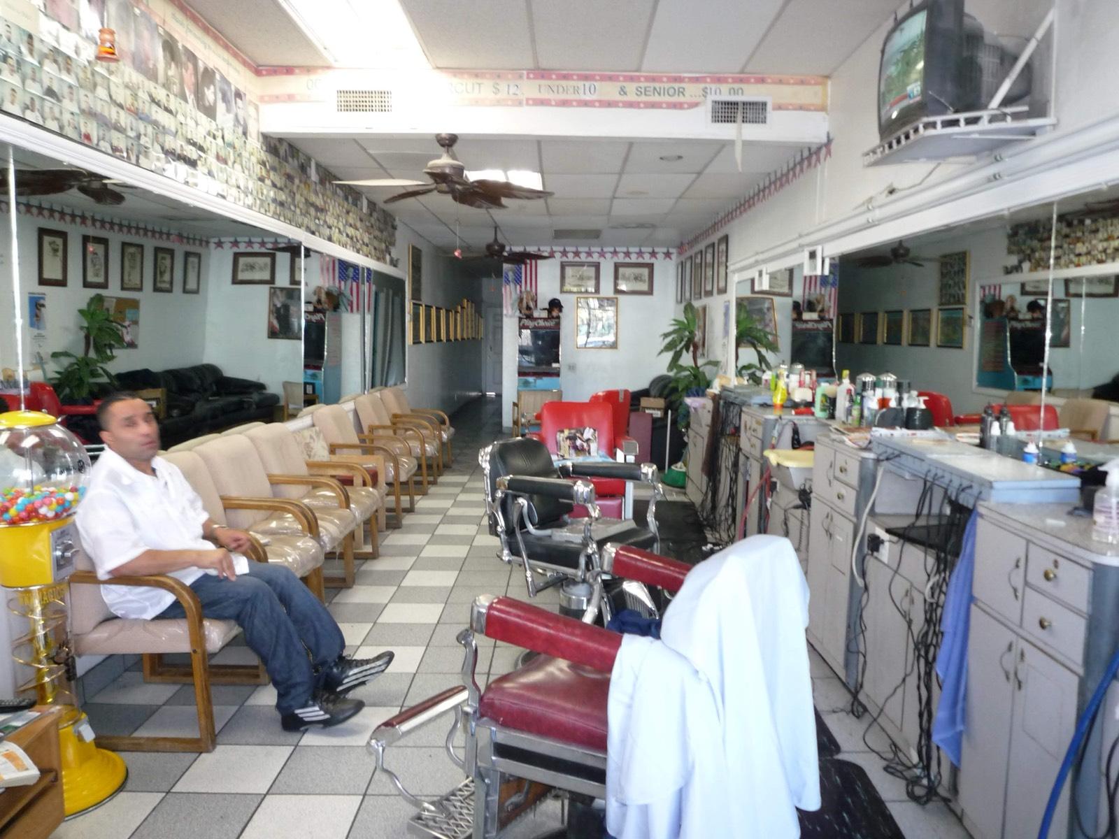 Barber Shop Winnetka — photo 2