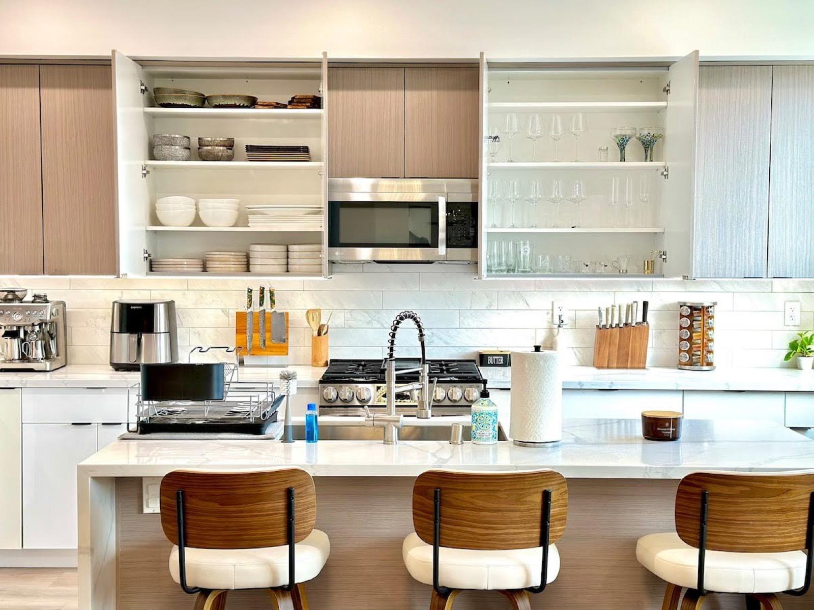 Beautiful beverly Home — photo 12
