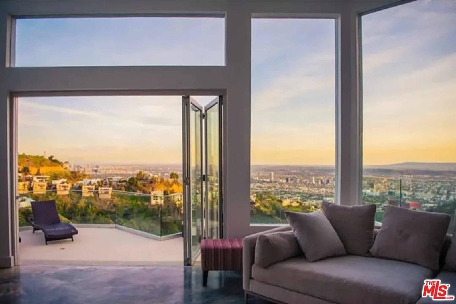 Beautiful home Sunset View of City — photo 3