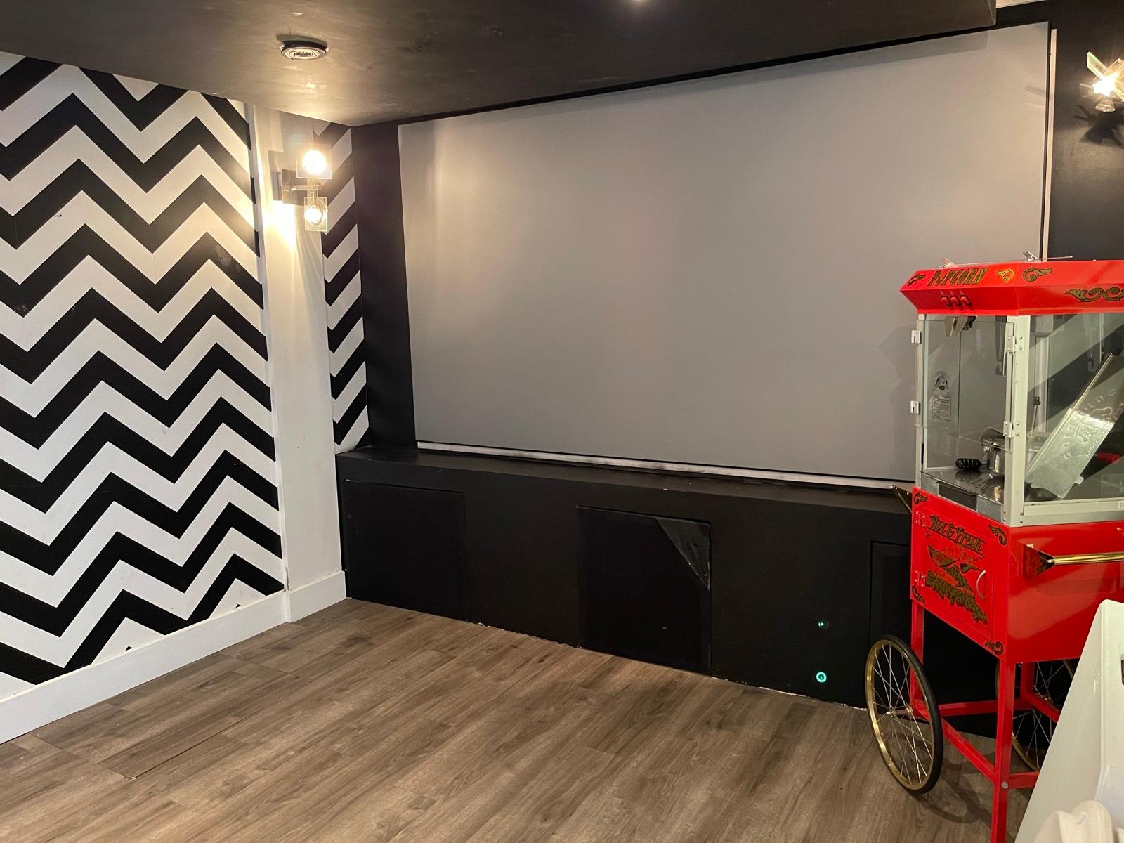 Bel Air Bachelor Pad — photo 12