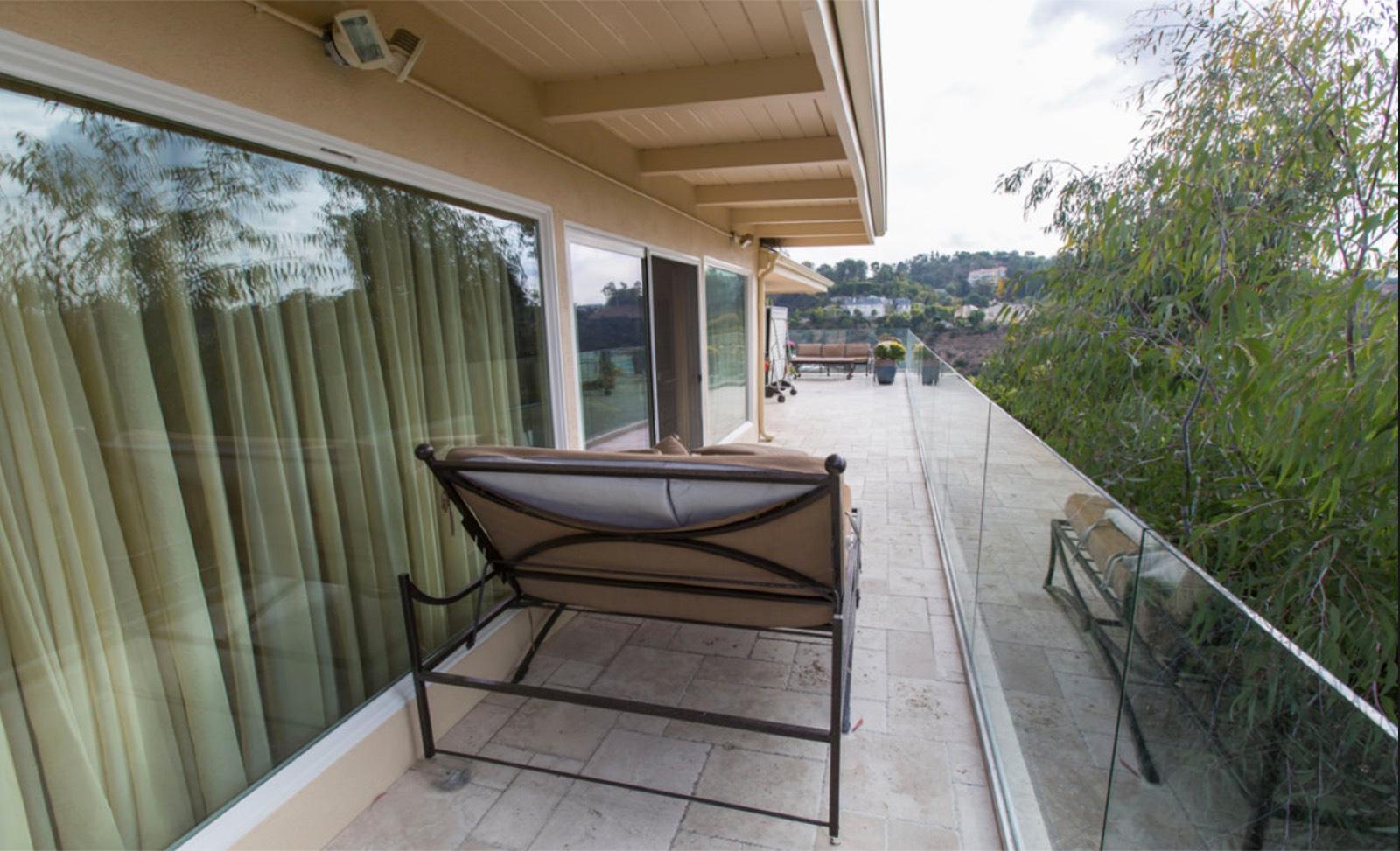 Bel Air Backyard — photo 3