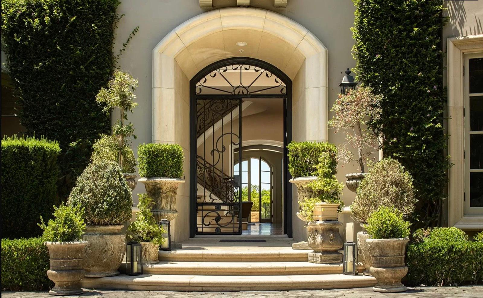 Bel Air Beautiful Estate — photo 4
