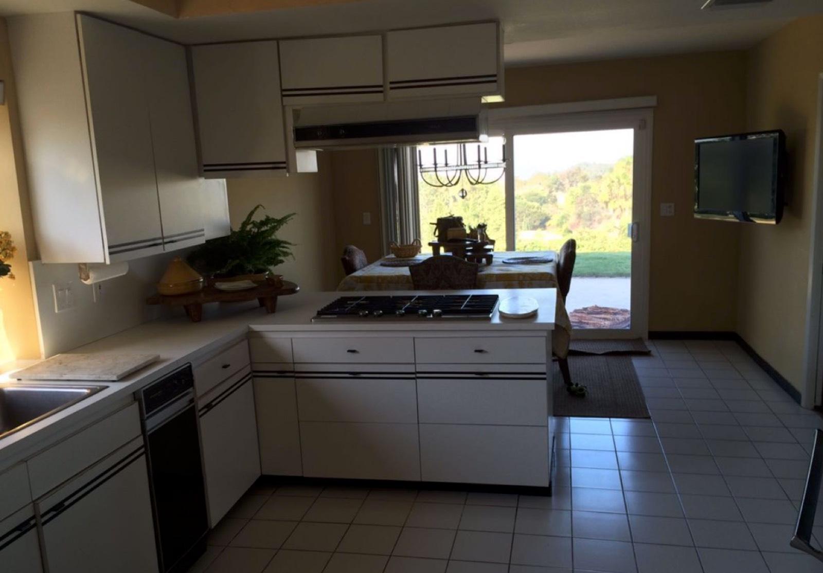Bel Air Hilltop North Home — photo 7