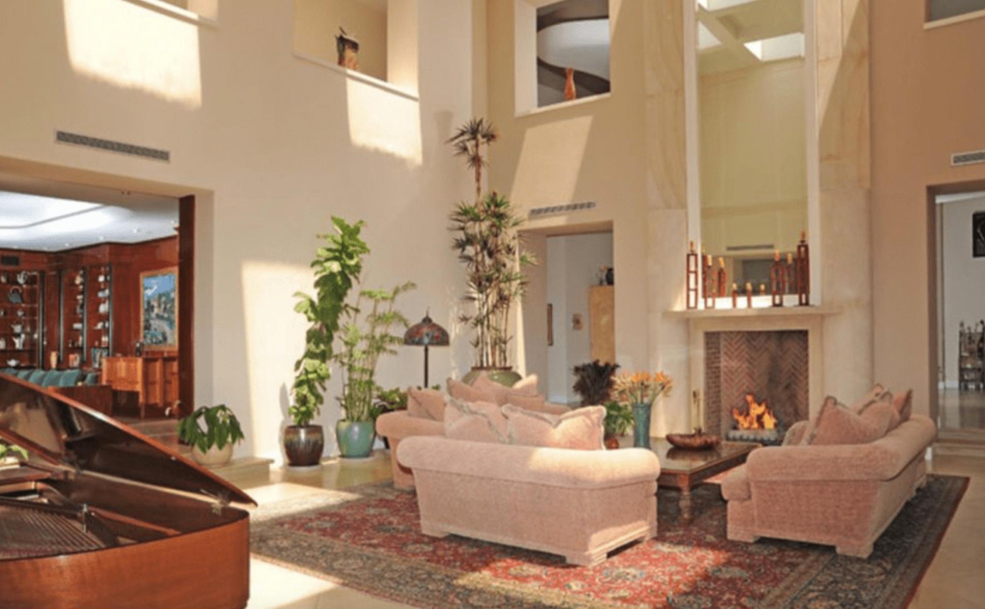 Bel Air Mansion — photo 6