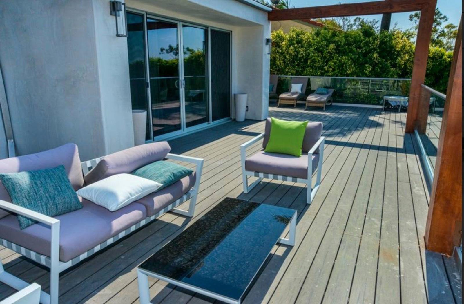 Bellgave Modern Villa — photo 1
