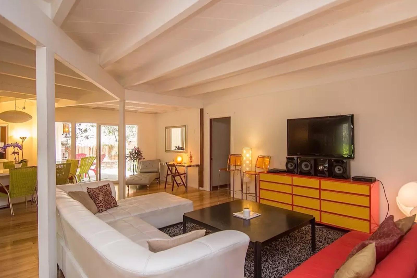 Beverly Hills Midcentury House — photo 8