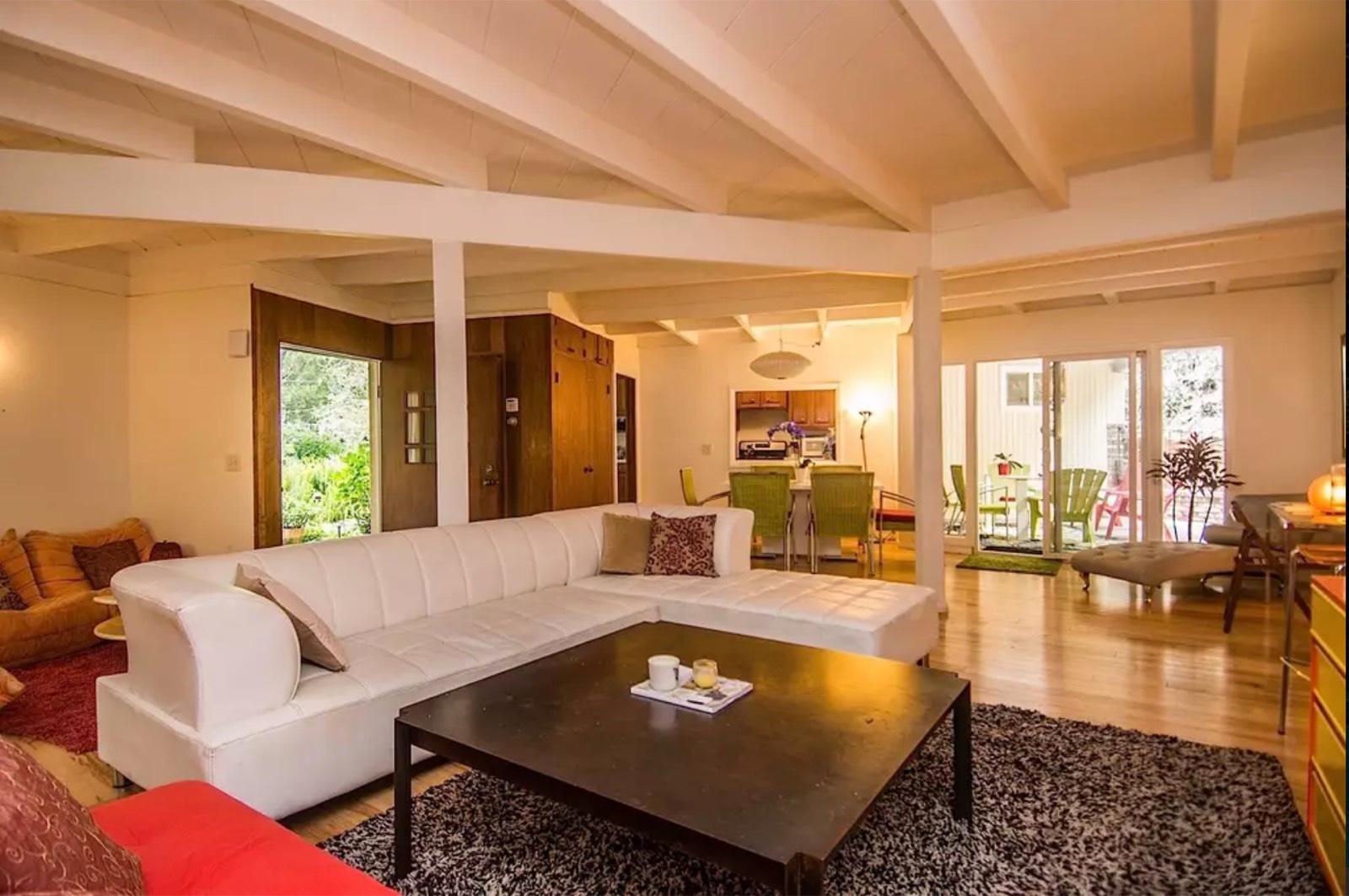 Beverly Hills Midcentury House — photo 9