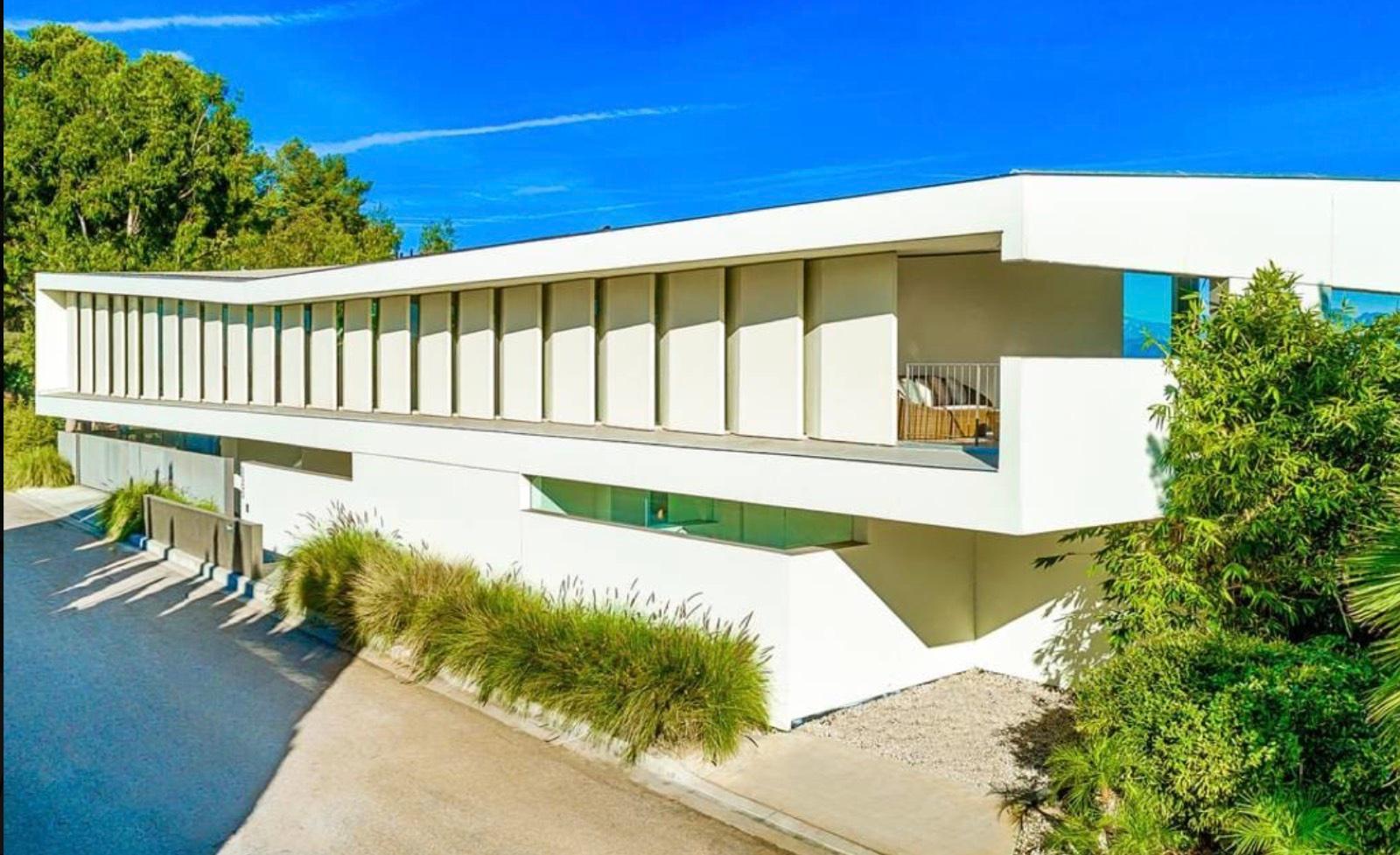 BH Midcentury Architectural Home — photo 3