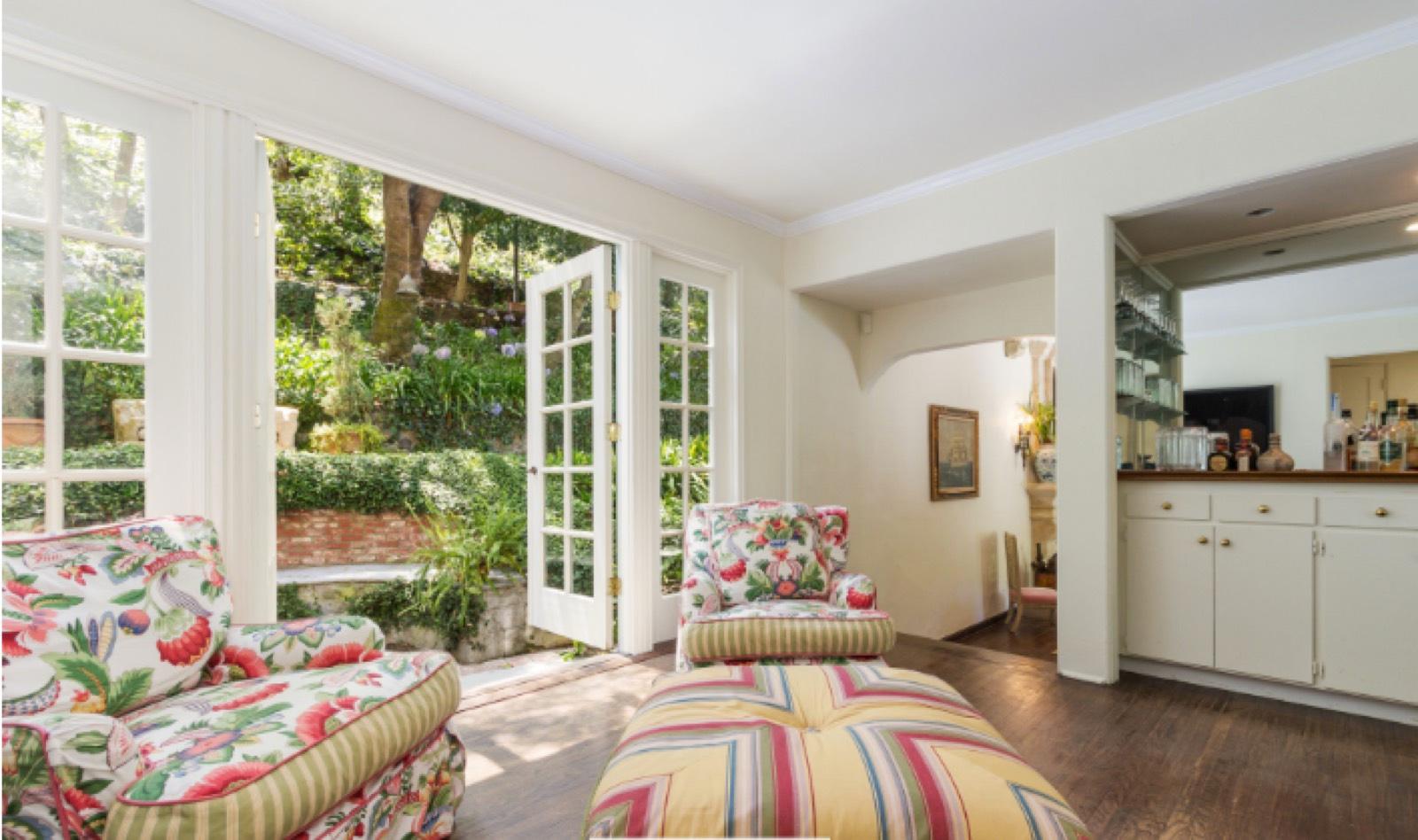 BH Spanish Mansion — photo 7