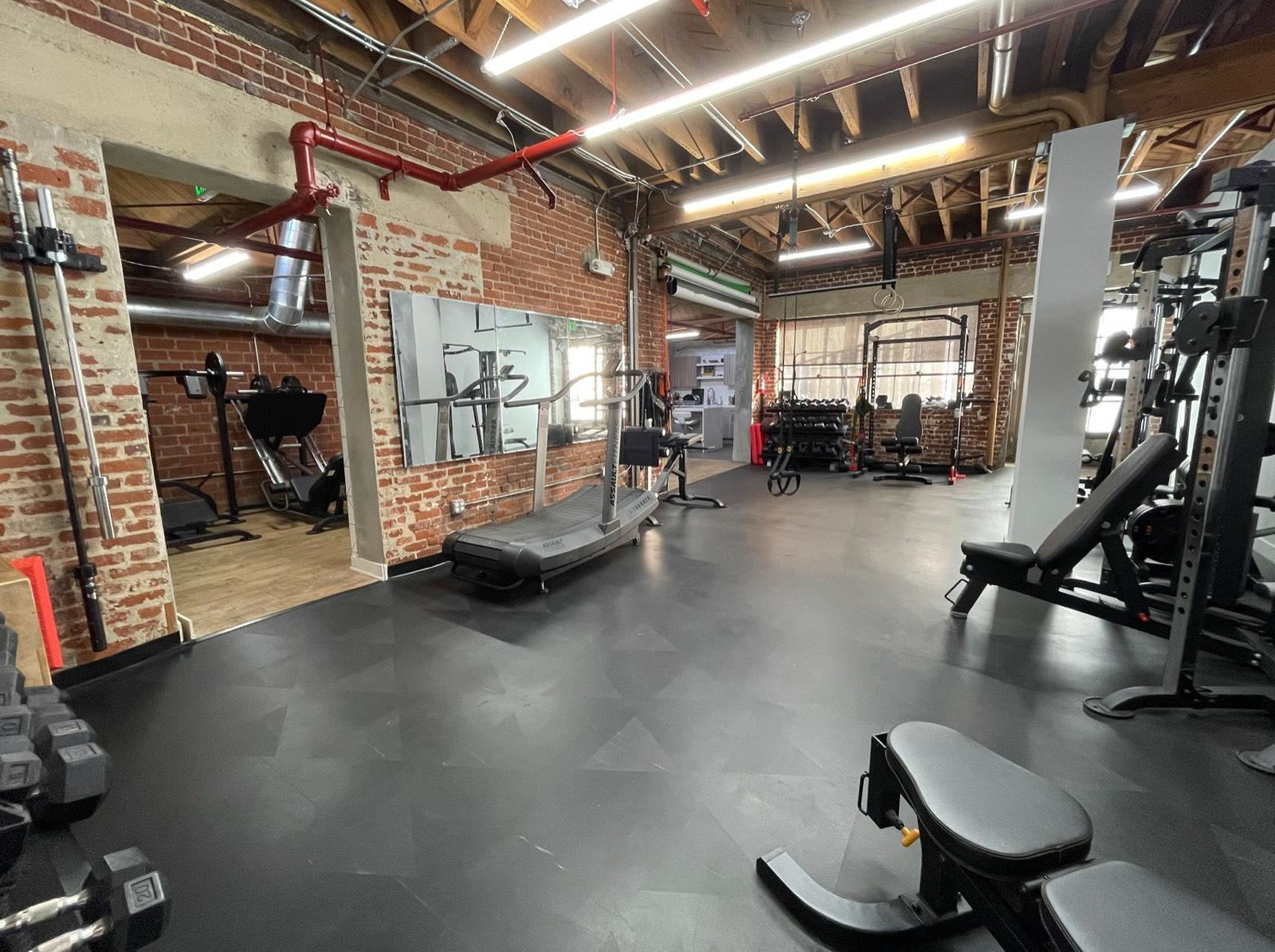 Brick Gym — photo 1