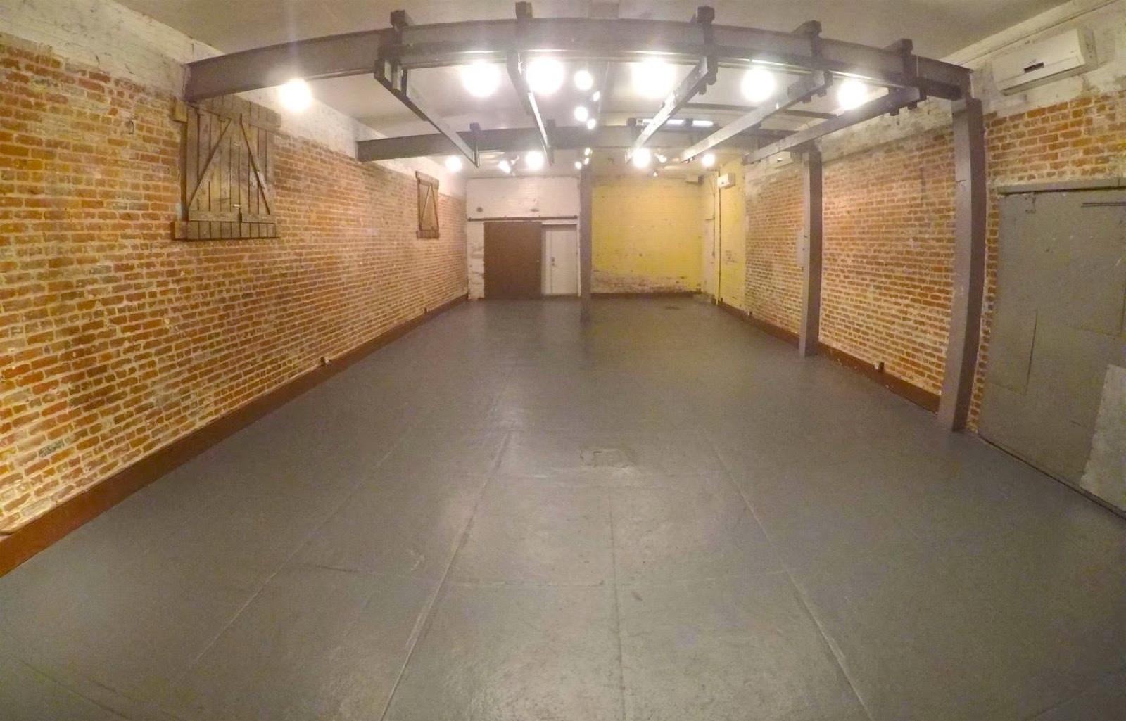 Brick Warehouse — photo 1