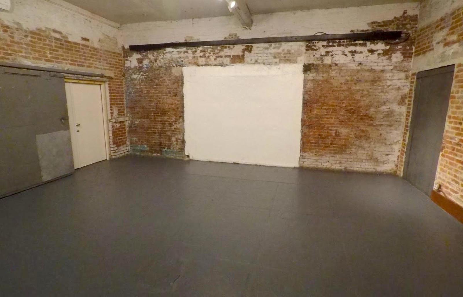 Brick Warehouse — photo 6