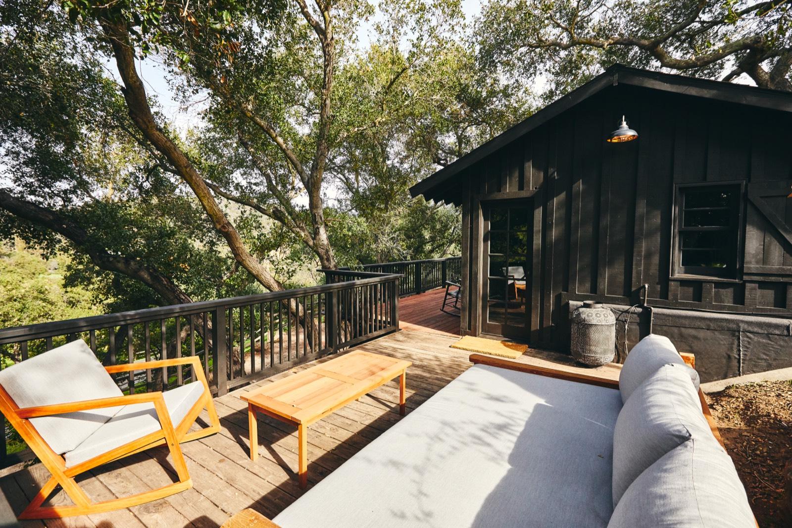 B's Beautiful Huge Multi Property — photo 11