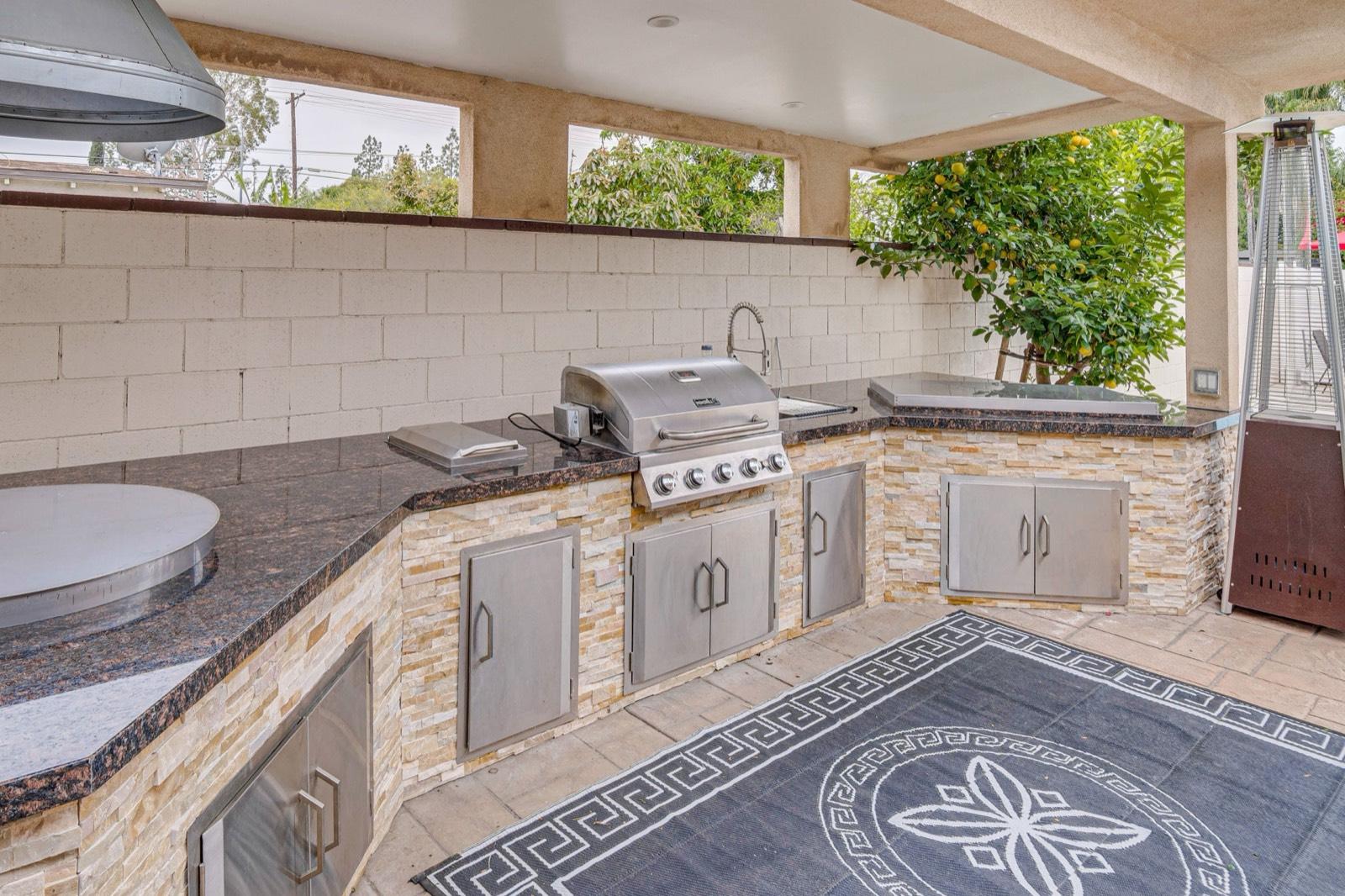 B's Cozy Home near Tarzana — photo 6