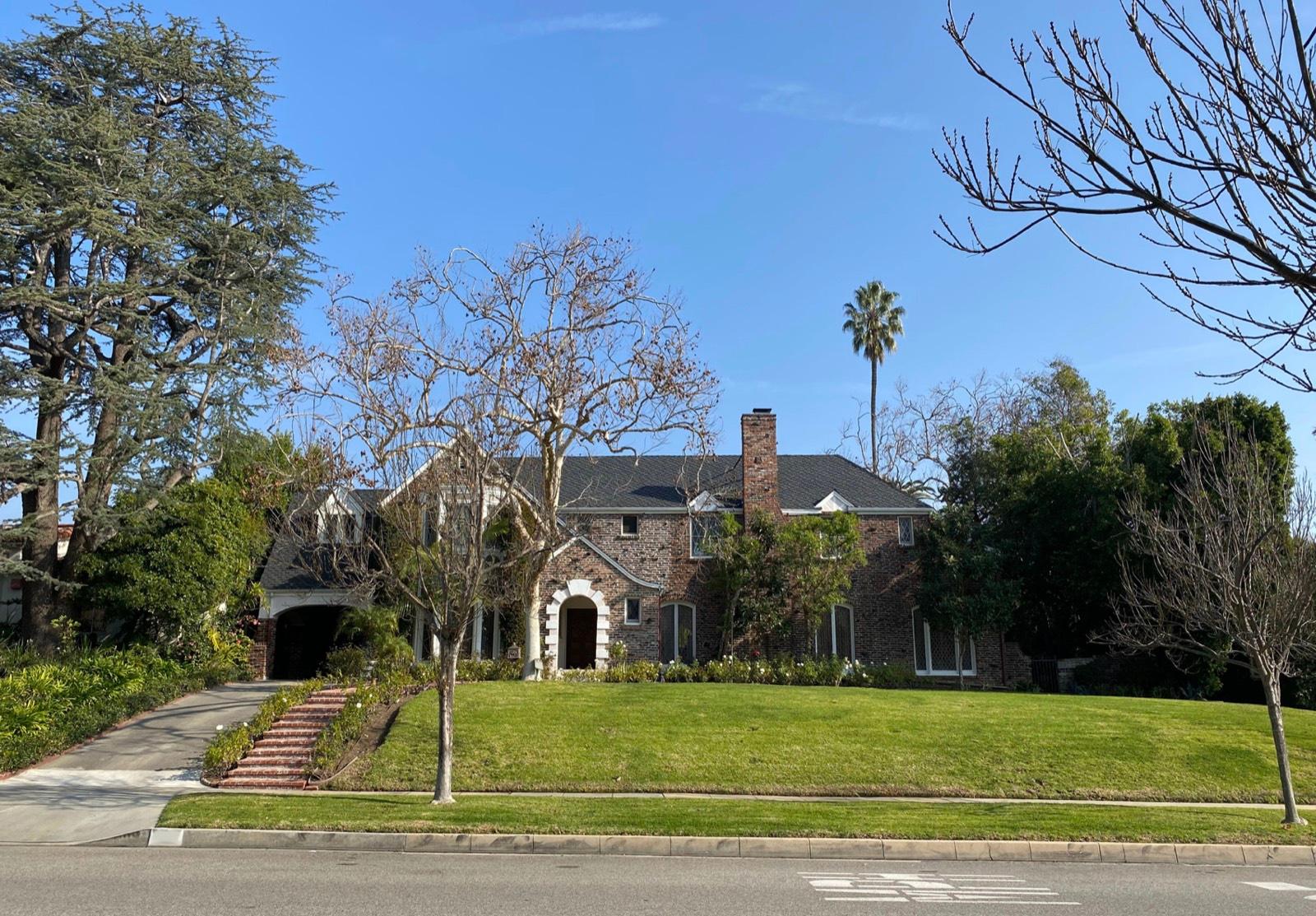 B's English Tudor Estate — photo 1