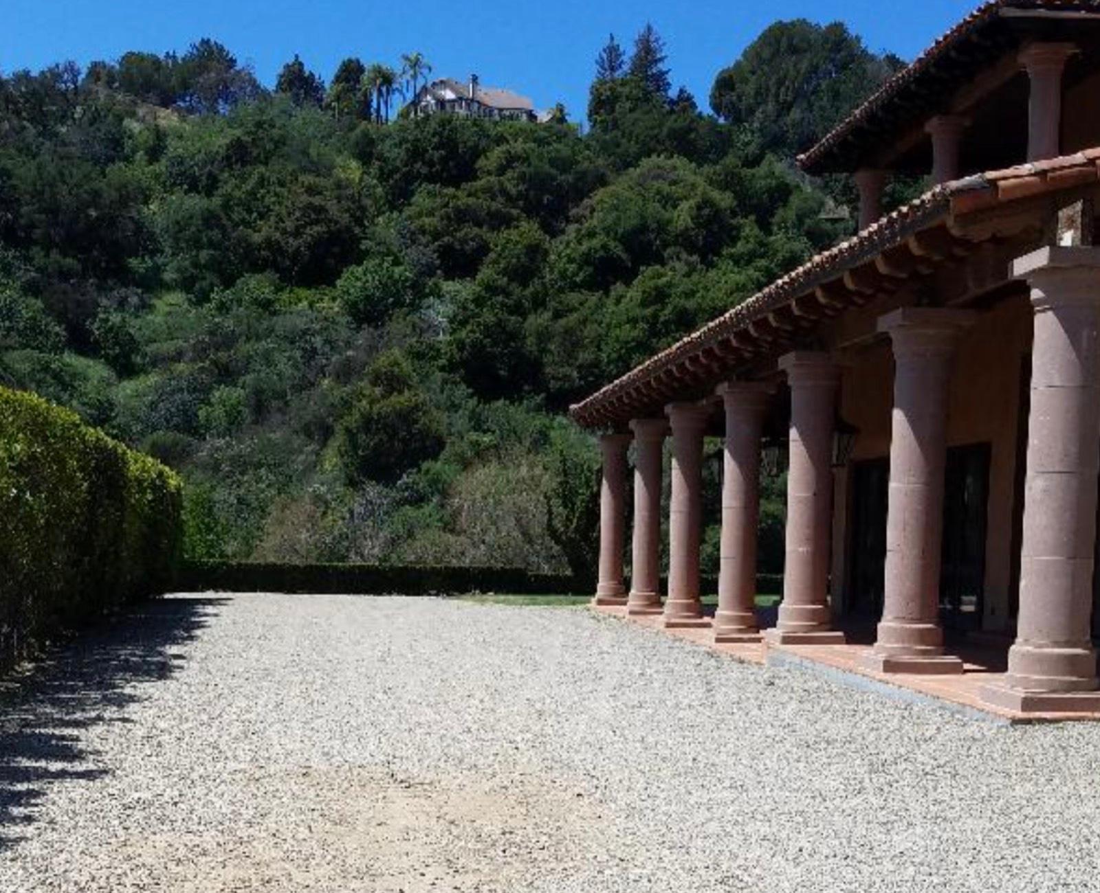 B's Lake Estate 2- — photo 12