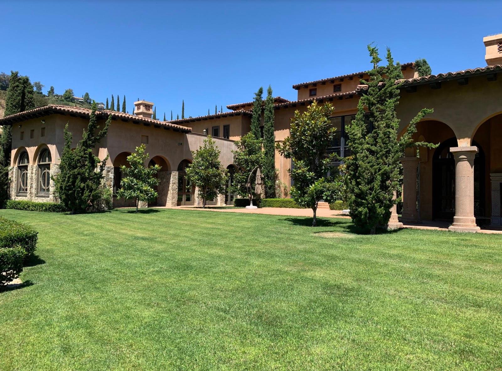 B's Lake Estate 2- — photo 3