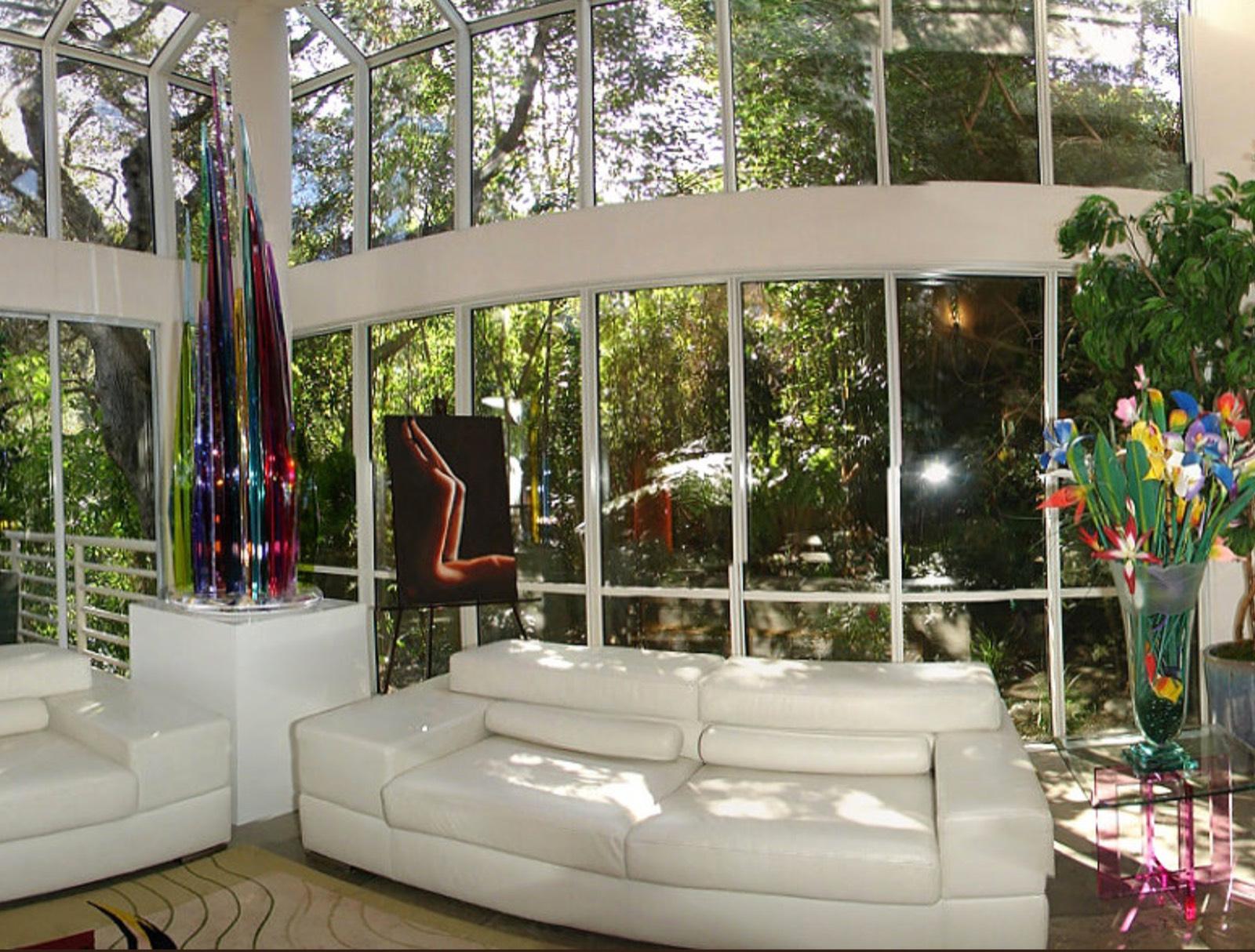 B's Modern Fun house — photo 3