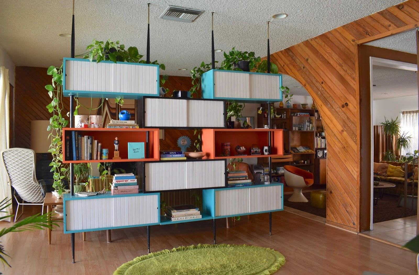 B's Retro 70's Home — photo 12