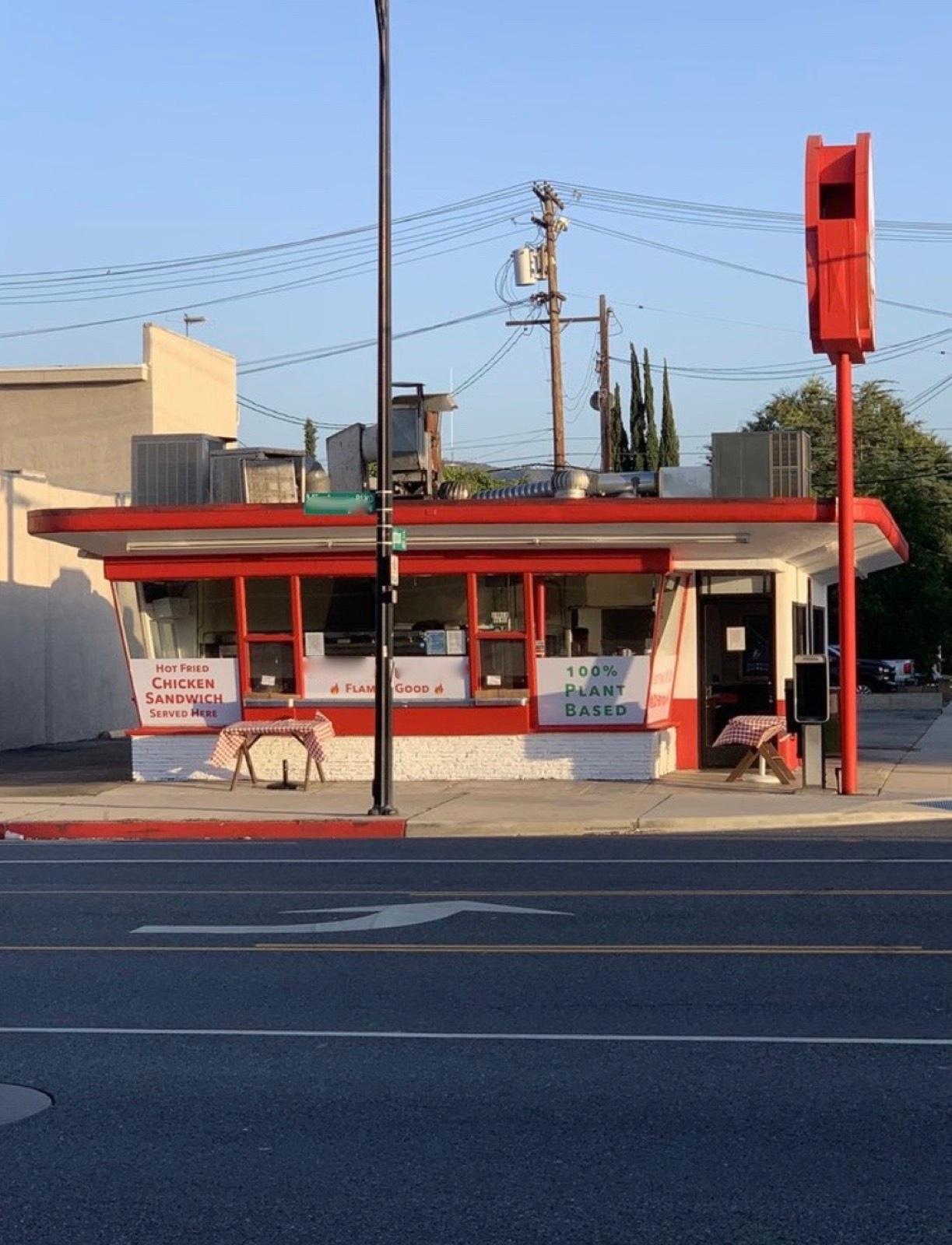 Burger Drive Thru — photo 4