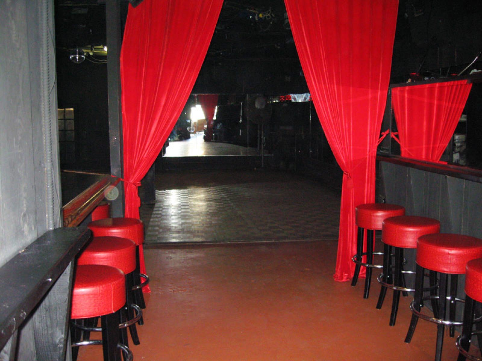 C Bar — photo 2