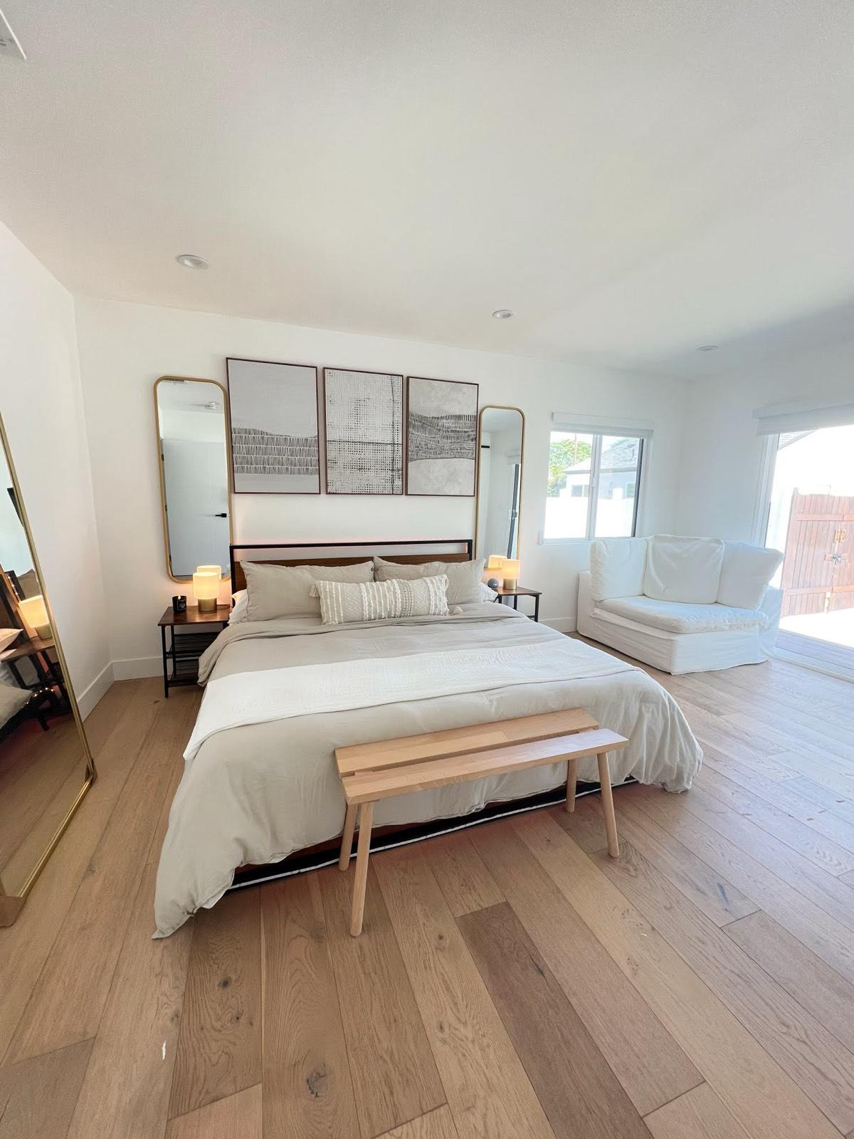 C's Clean Cute Farmhouse — photo 2