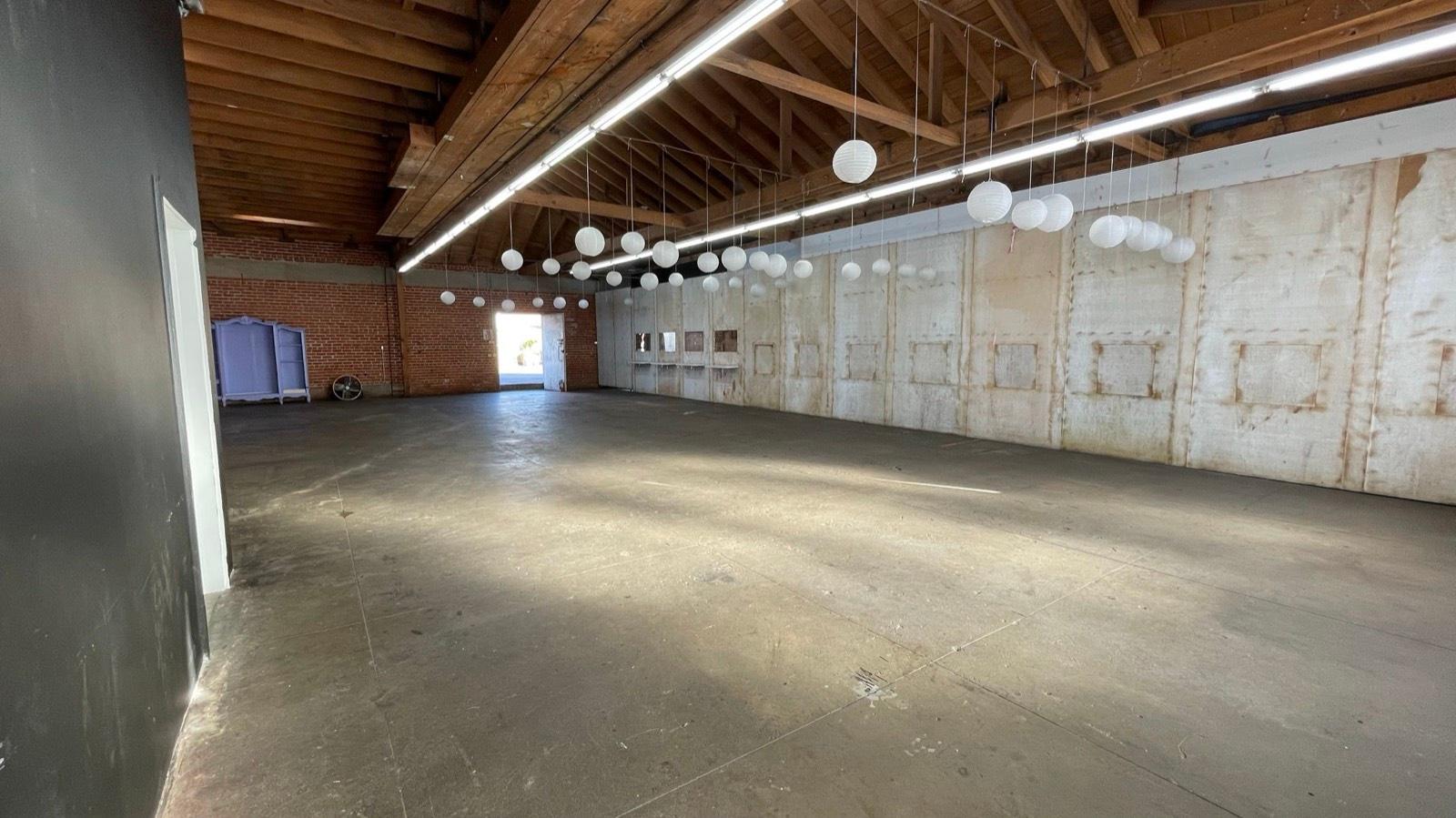 C's Commercial Brick Warehouse 11206 — photo 8