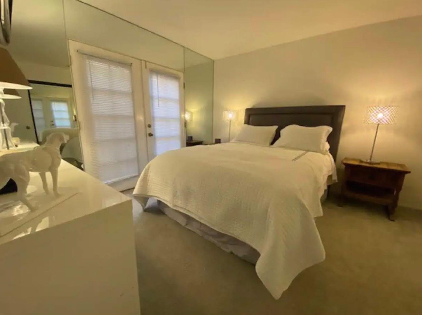 C's Desert Quaint Home — photo 12
