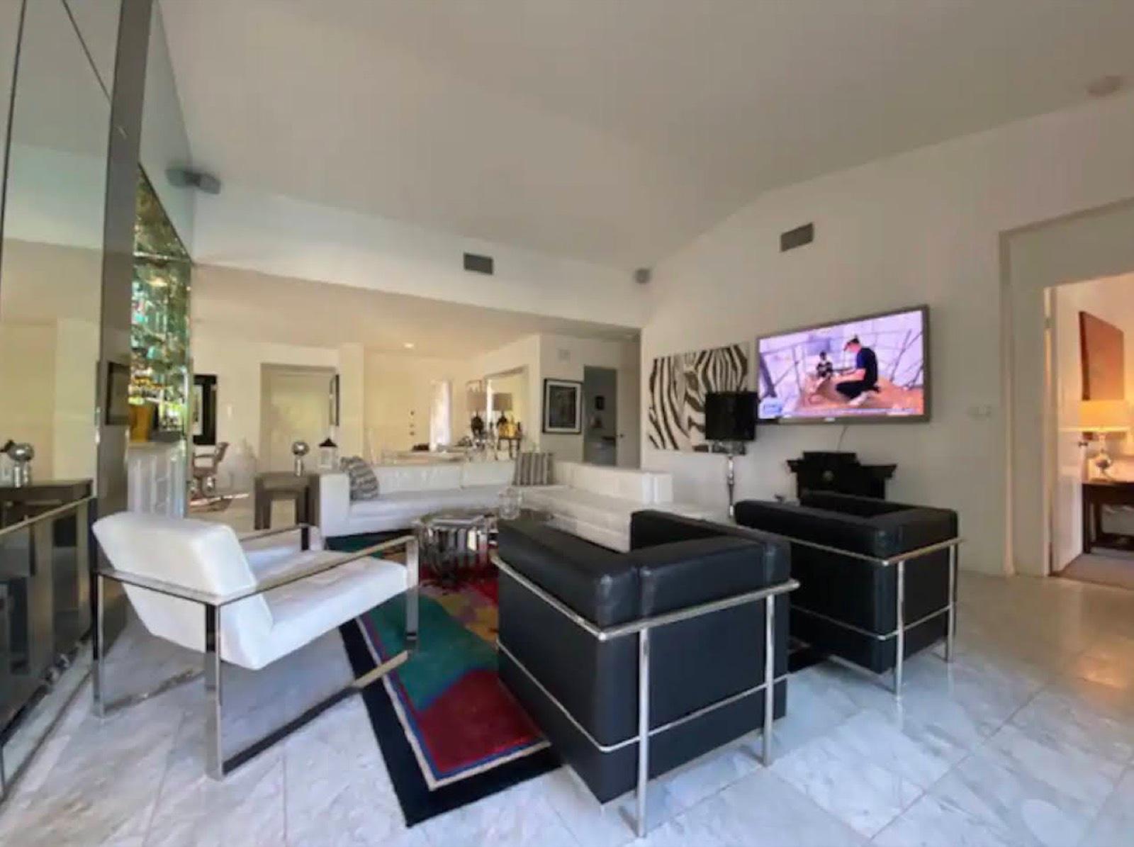 C's Desert Quaint Home — photo 6