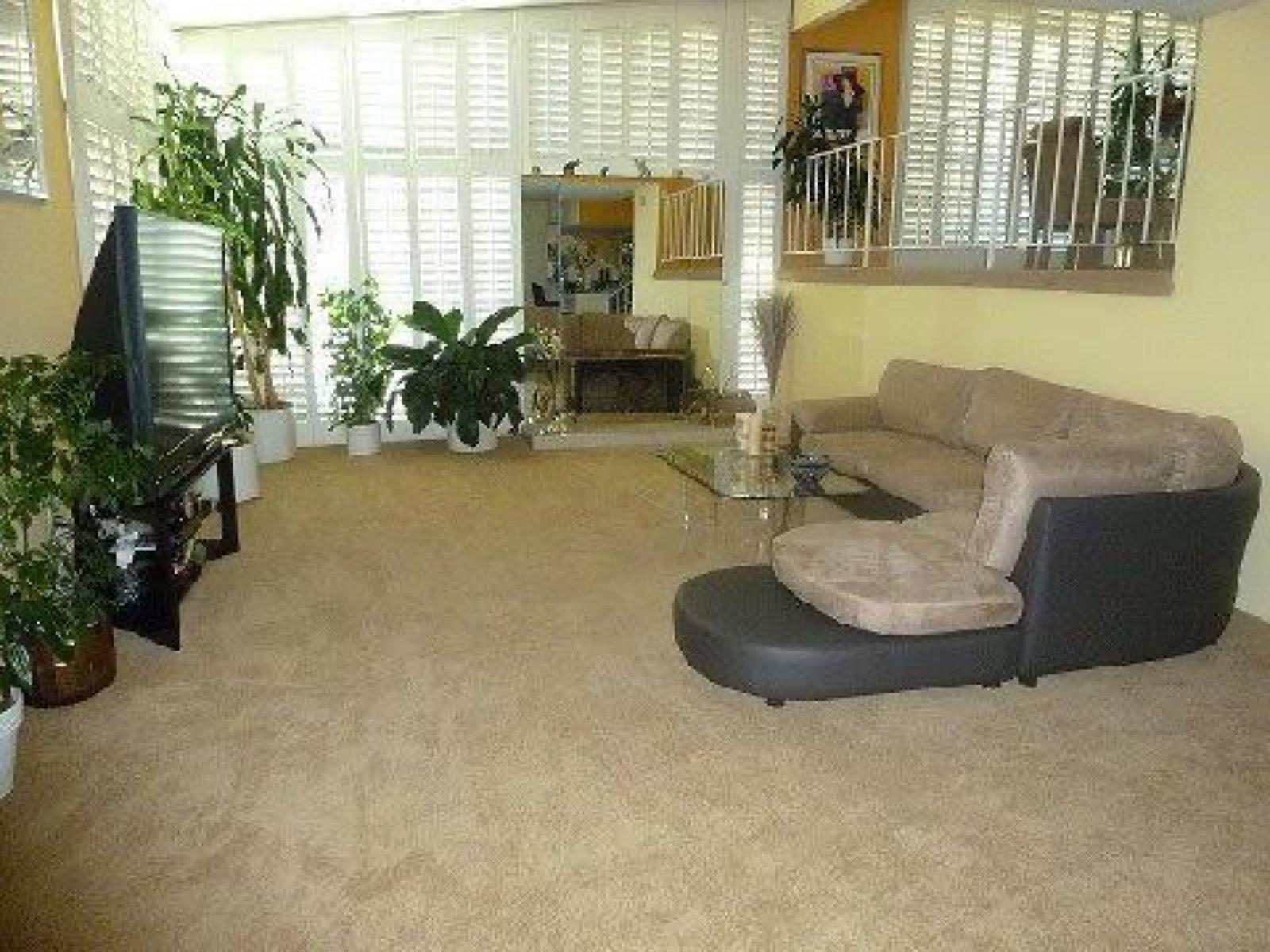 Calabassas Traditonal House — photo 9
