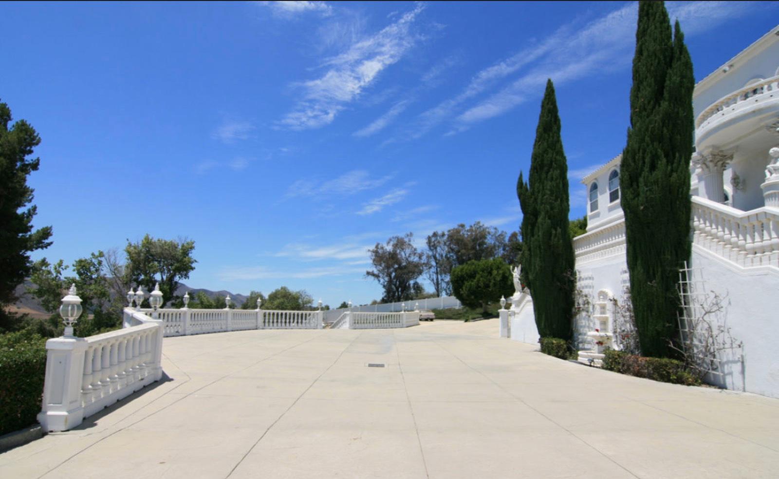 Camarillo Mansion — photo 4