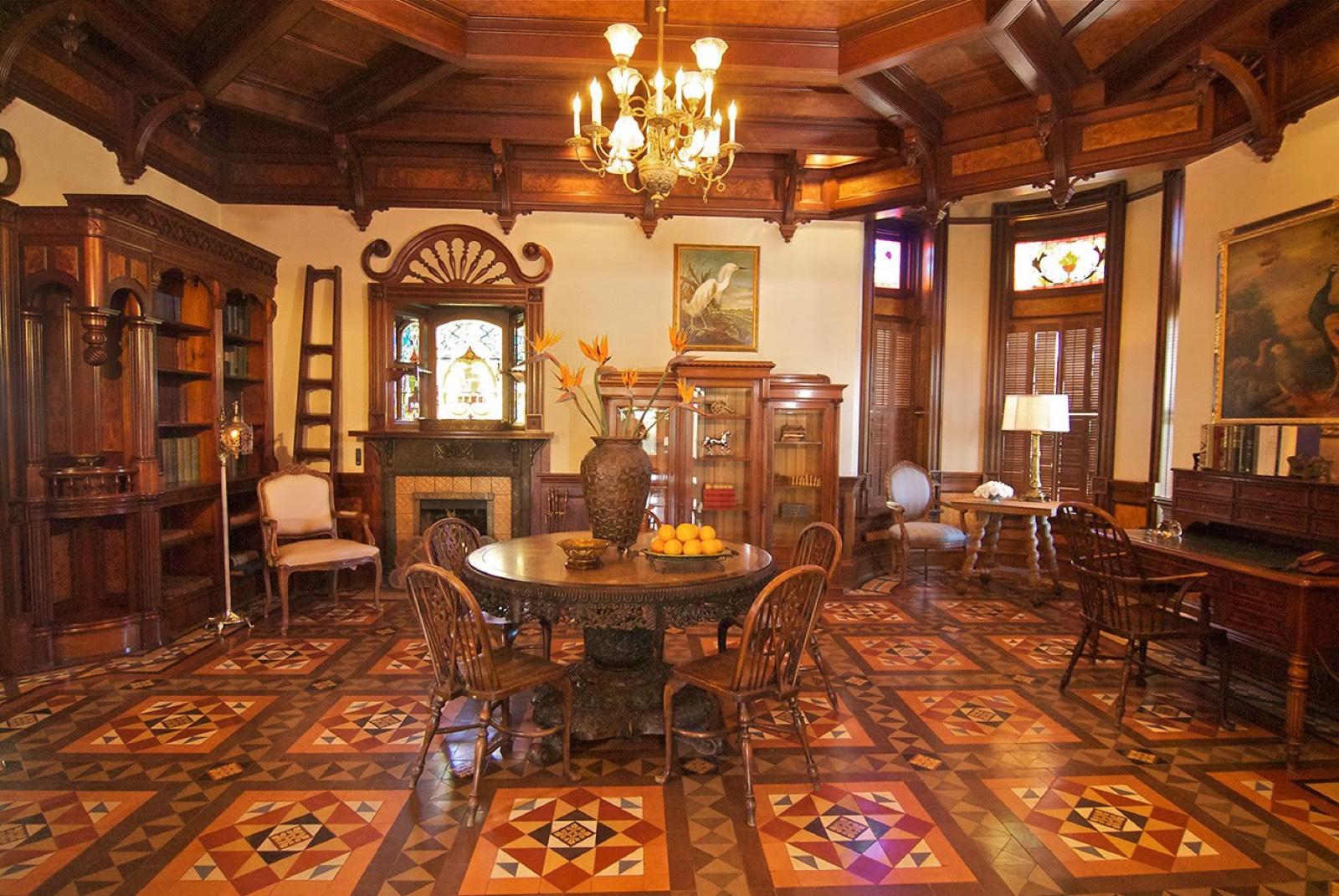 Canyon Country Mansion — photo 3