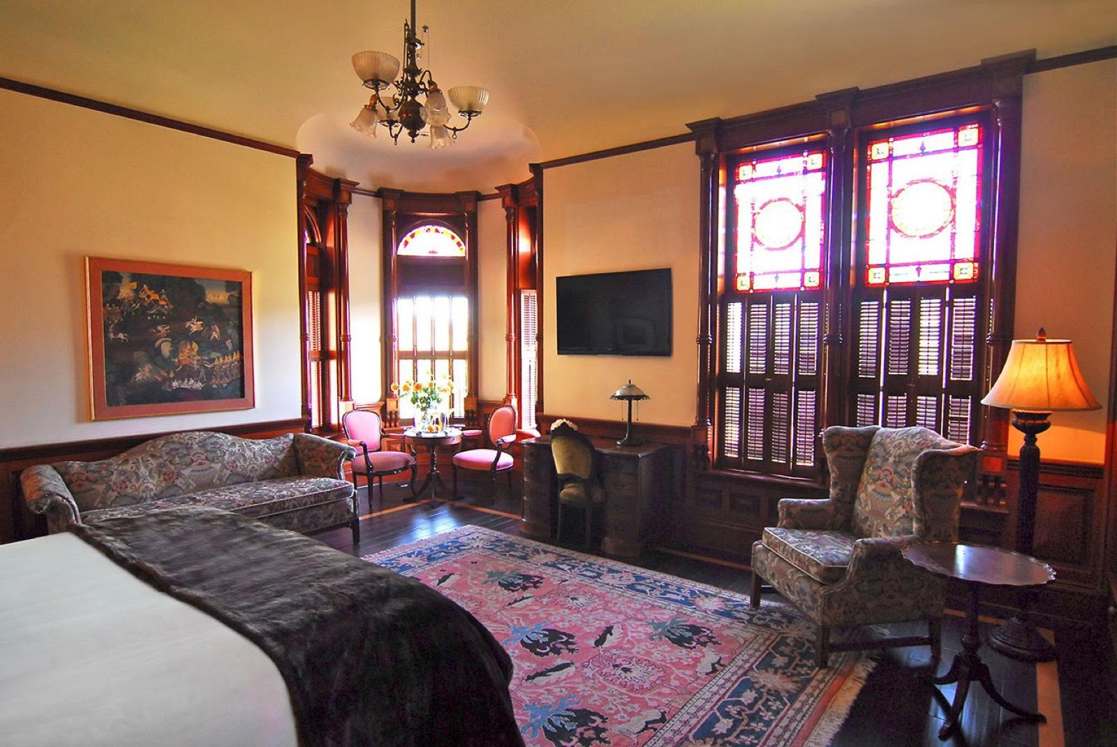 Canyon Country Mansion — photo 6