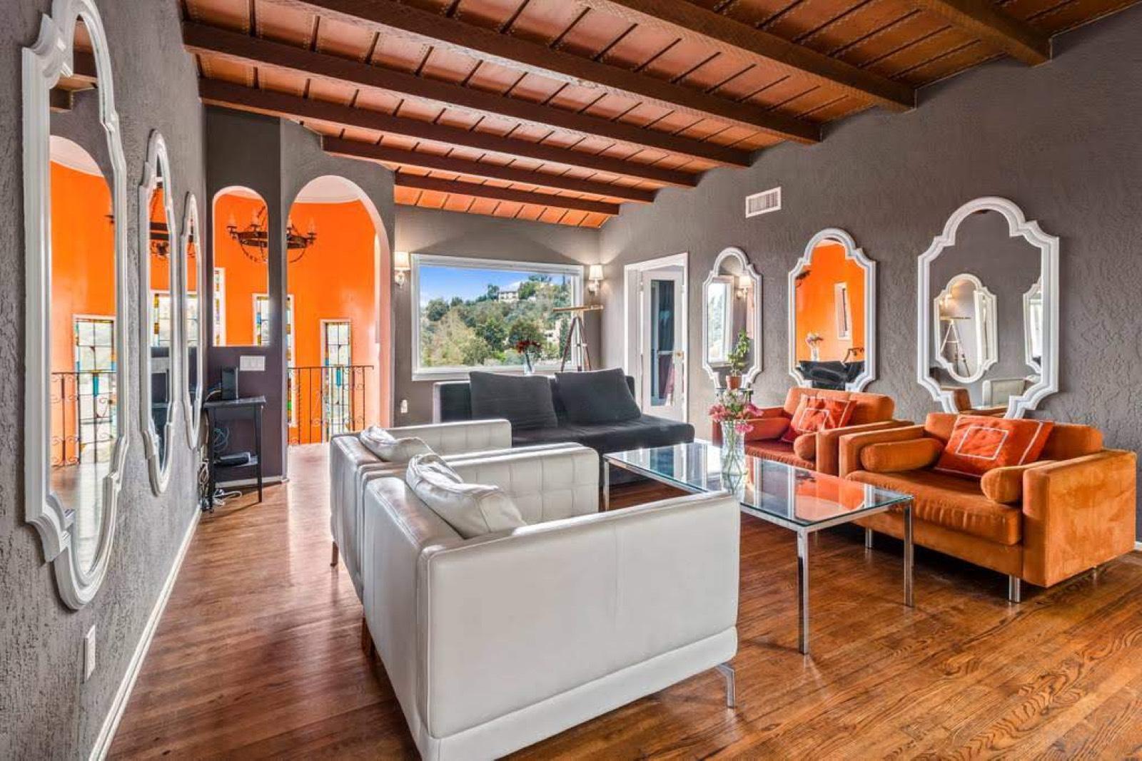 Caseys Hollywood House — photo 7