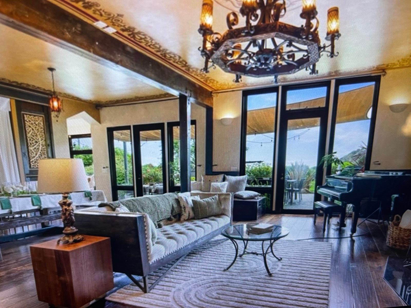 CC STUNNING VIEW HOME — photo 9