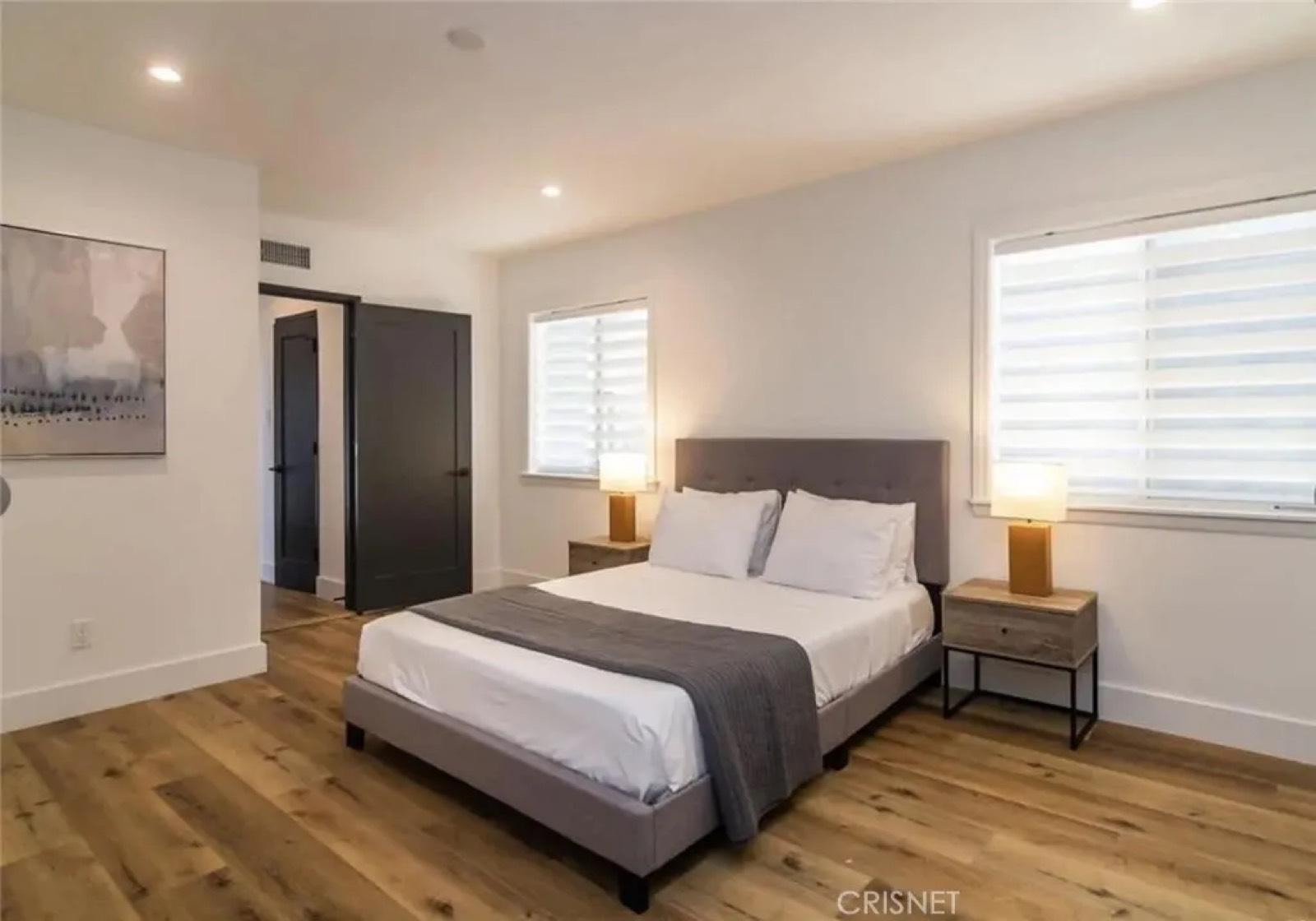 CD Studio City View Abode — photo 6