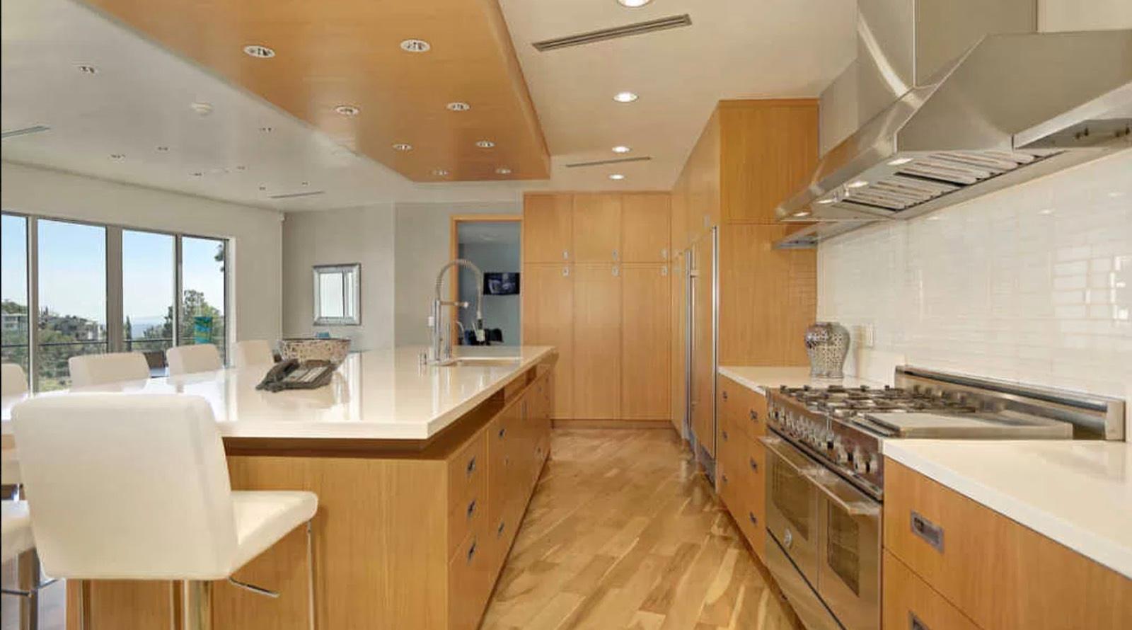 CD's Modern Tennis Mansion — photo 12