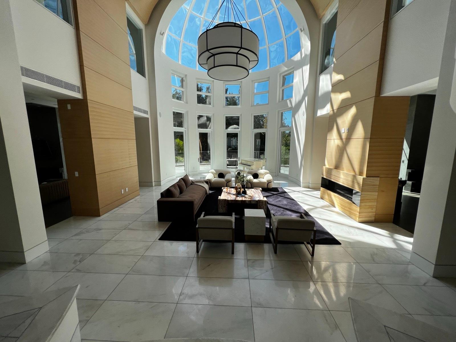 CE Acre Furnished Mansion — photo 3