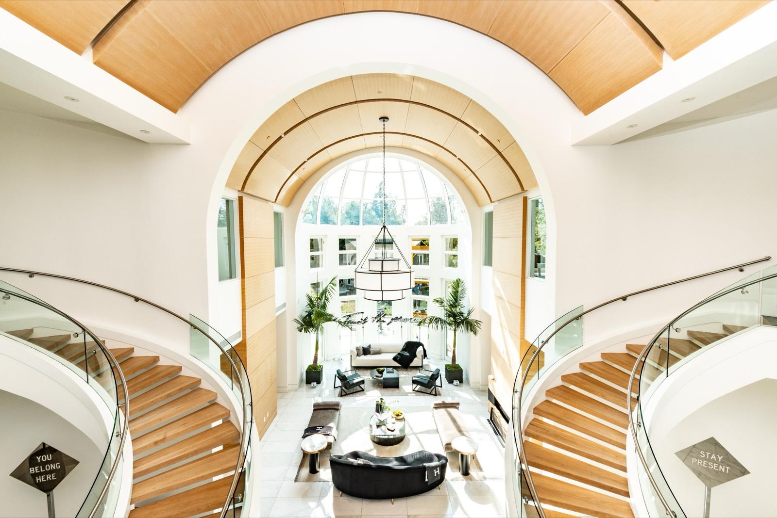 CE Acre Modern Mansion — photo 5