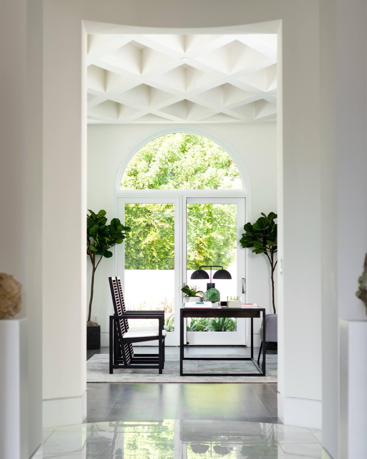 CE Acre Modern Mansion — photo 7
