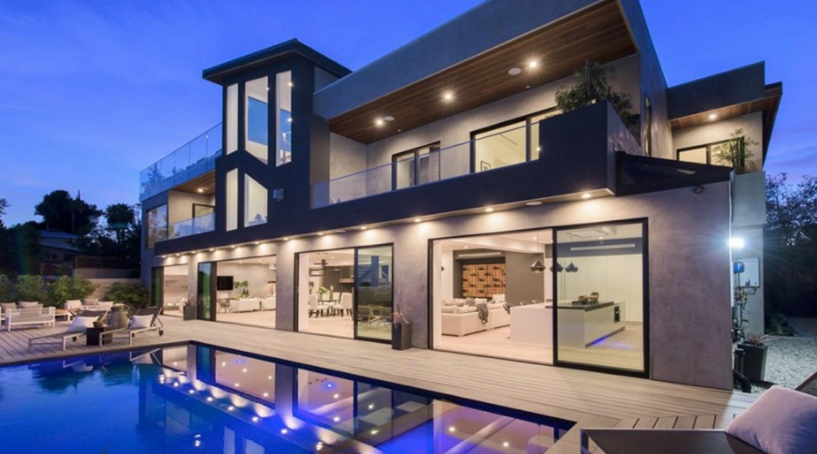 CE Bel Air View House — photo 1