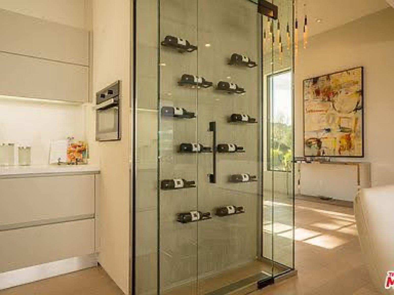 CE's Modern S Villa — photo 11