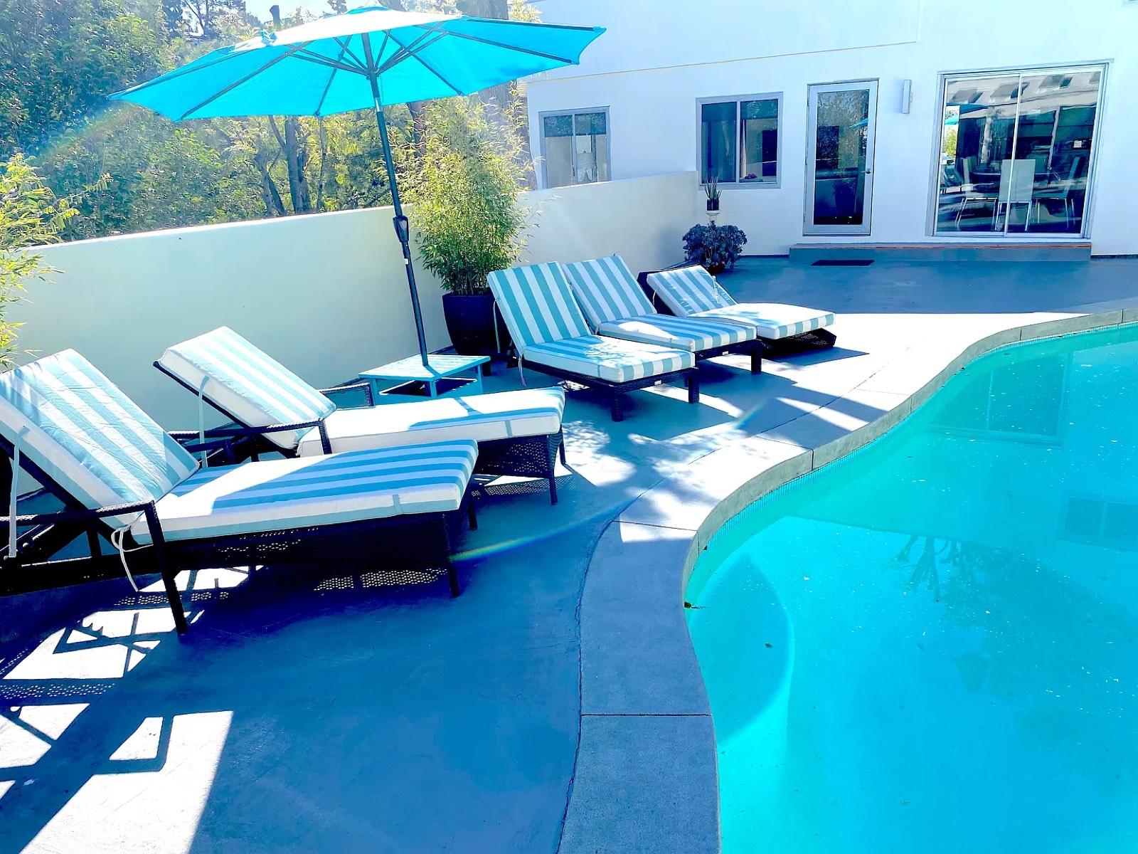 Charming white house with pool and jacuzzi in the hills near beverly — photo 6