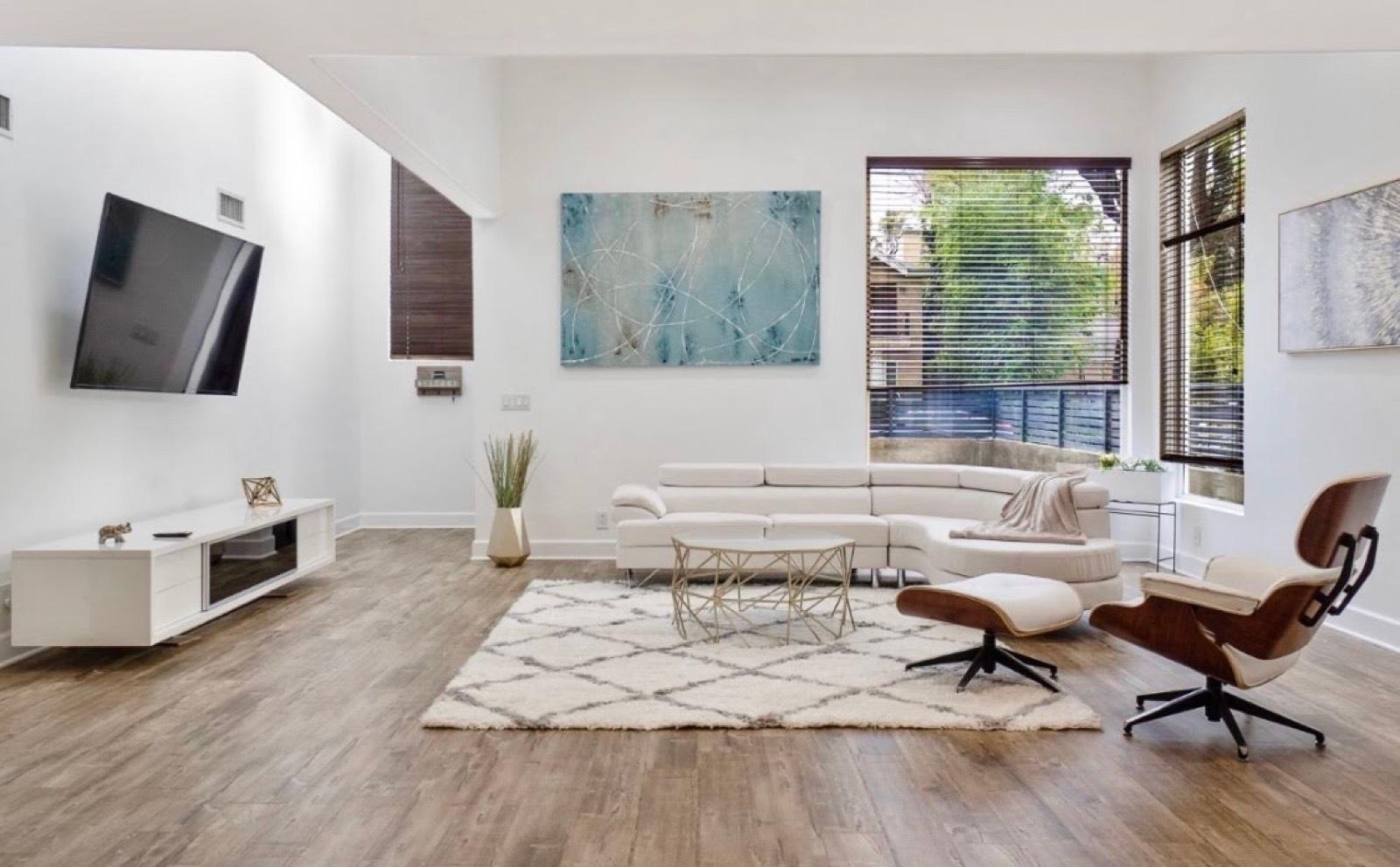 Classic modern home — photo 2