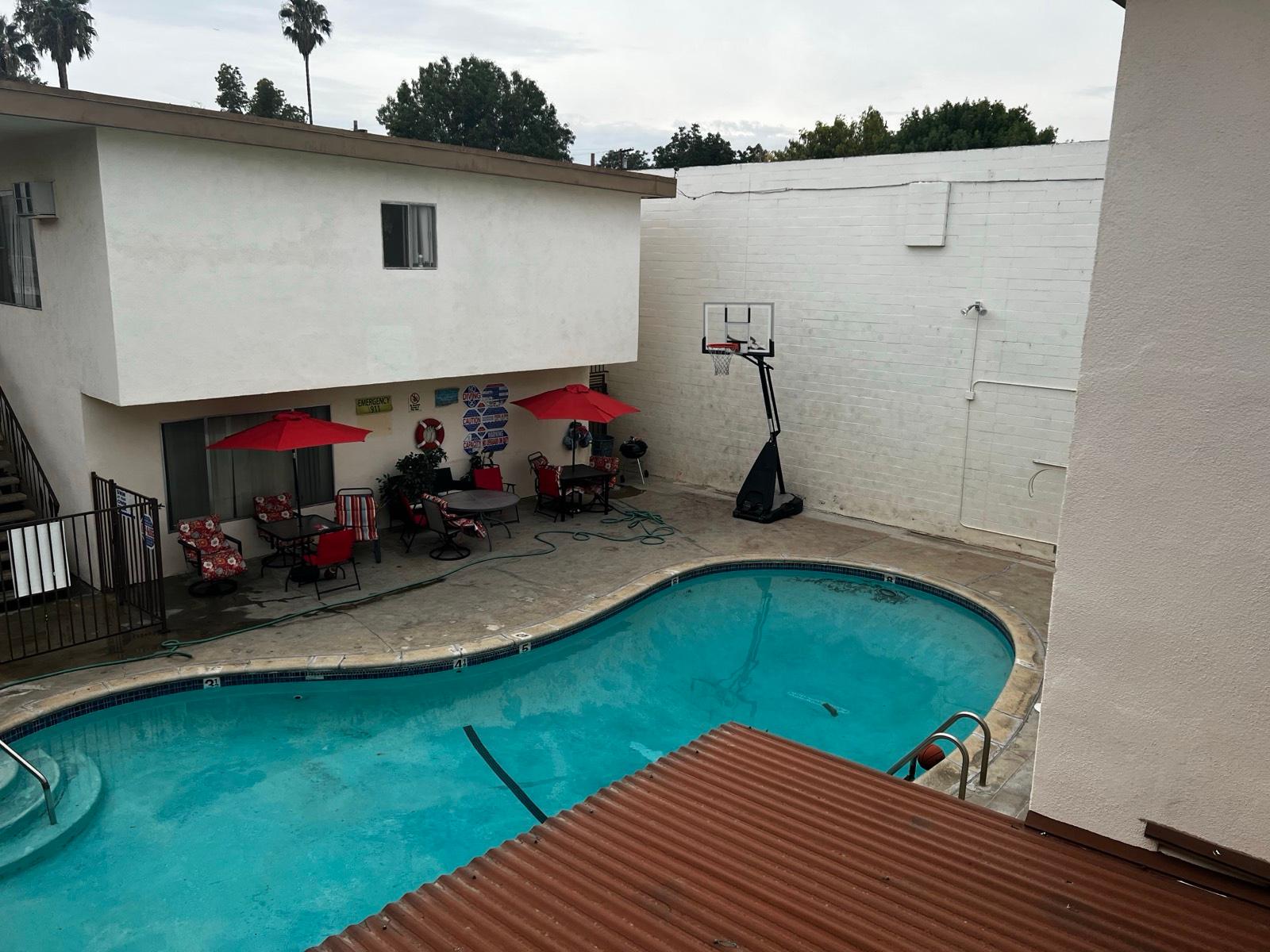 Classic Valley Apartment Building 11202 — photo 1
